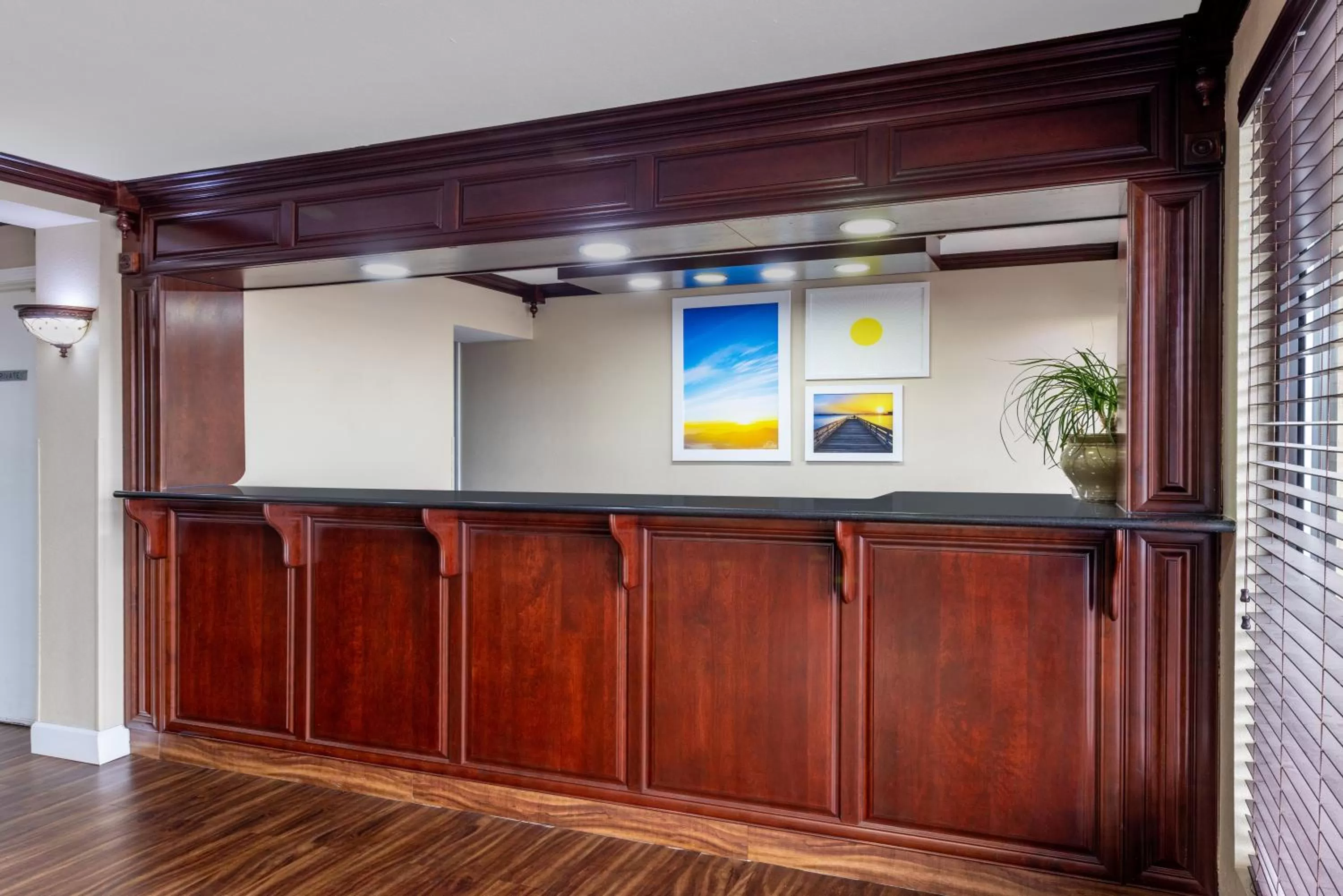 Lobby or reception in Days Inn by Wyndham St. Robert Waynesville/Ft. Leonard Wood