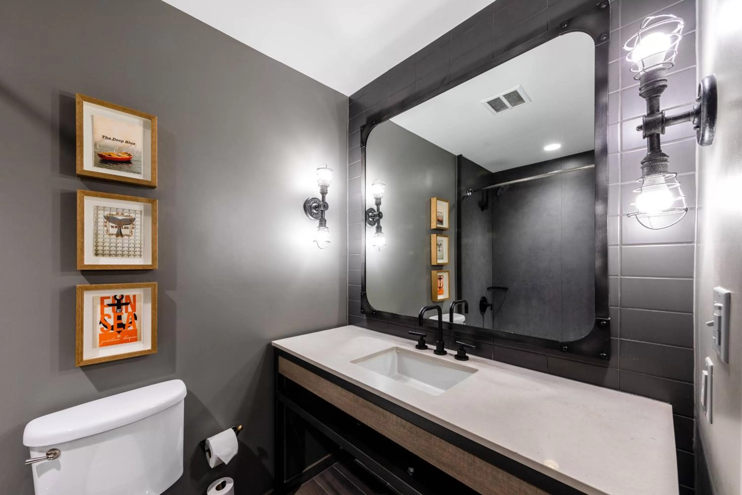 King Room with Sofa Bed and Adapted Tub - Mobility and Hearing Accessible in Marriott Vacation Club Pulse, San Francisco