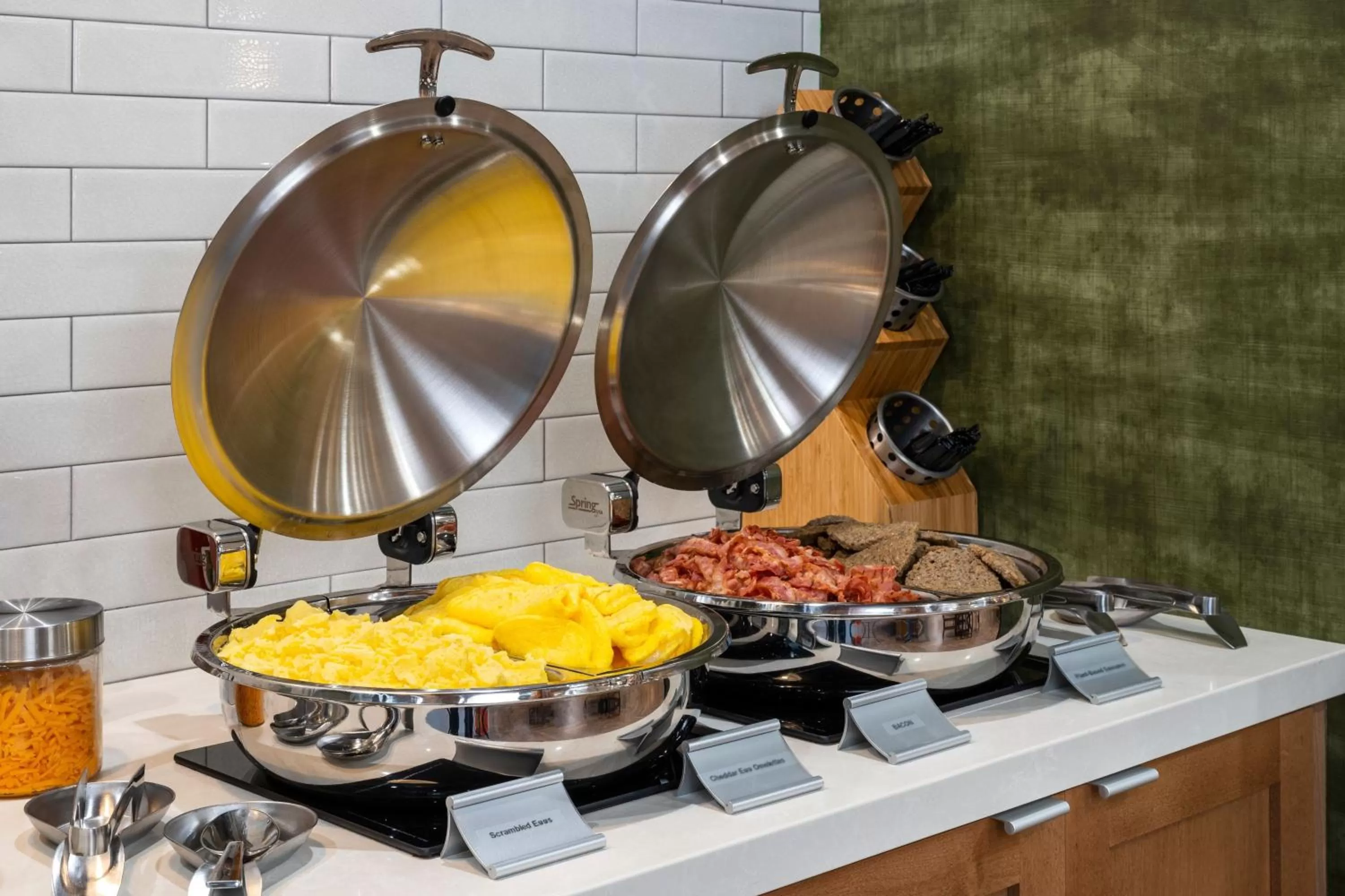 Breakfast in Fairfield by Marriott Inn & Suites North Bay