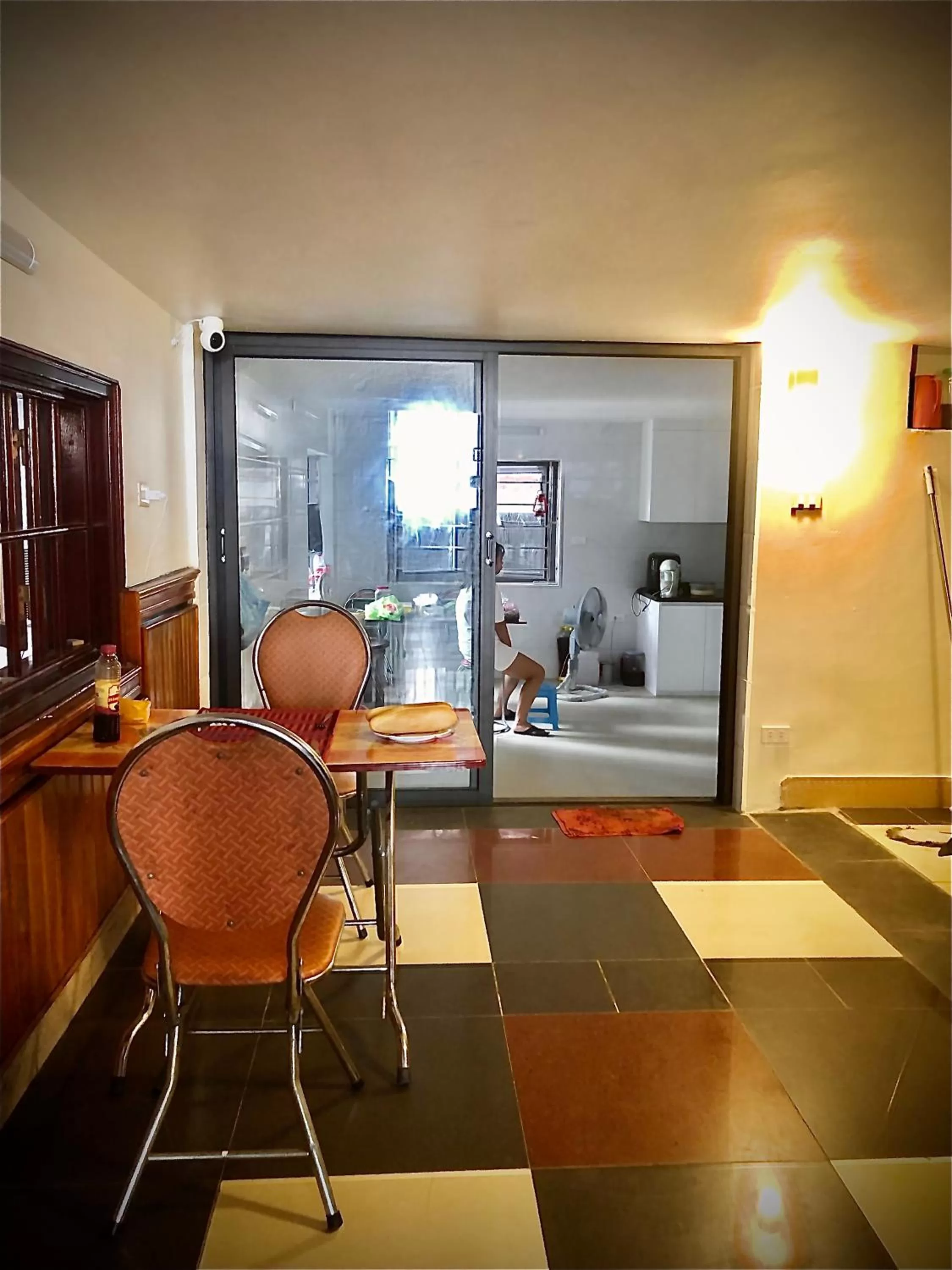 Dining area in Viet Nhat Halong Hotel - Bai Chay