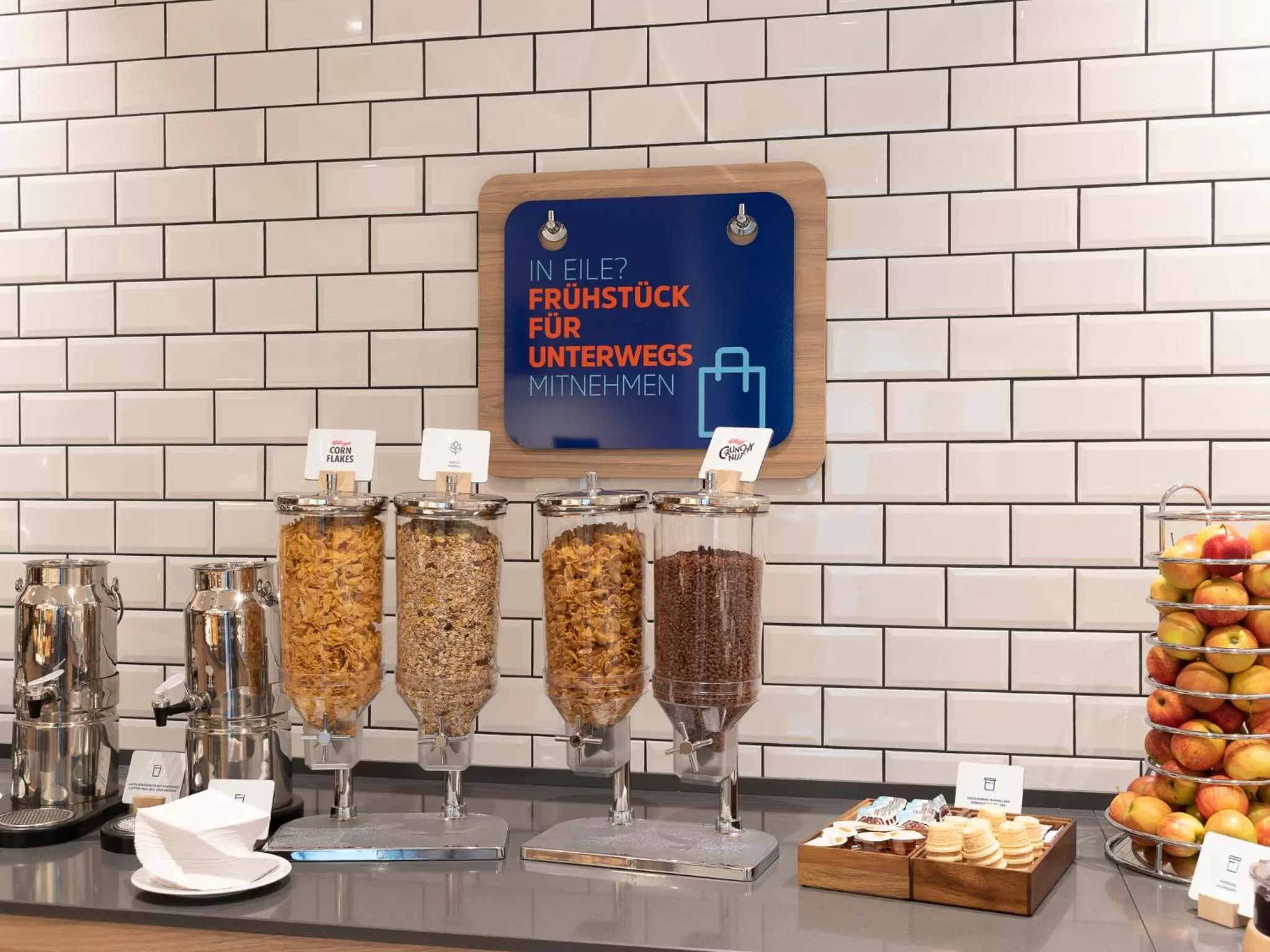 Restaurant/places to eat in Holiday Inn Express - Offenbach by IHG