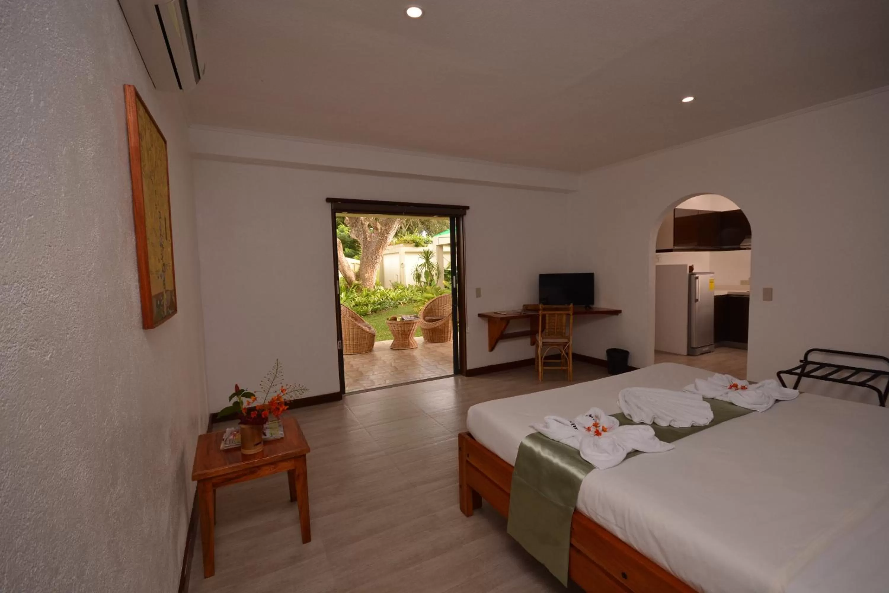 Bed in Munting Paraiso