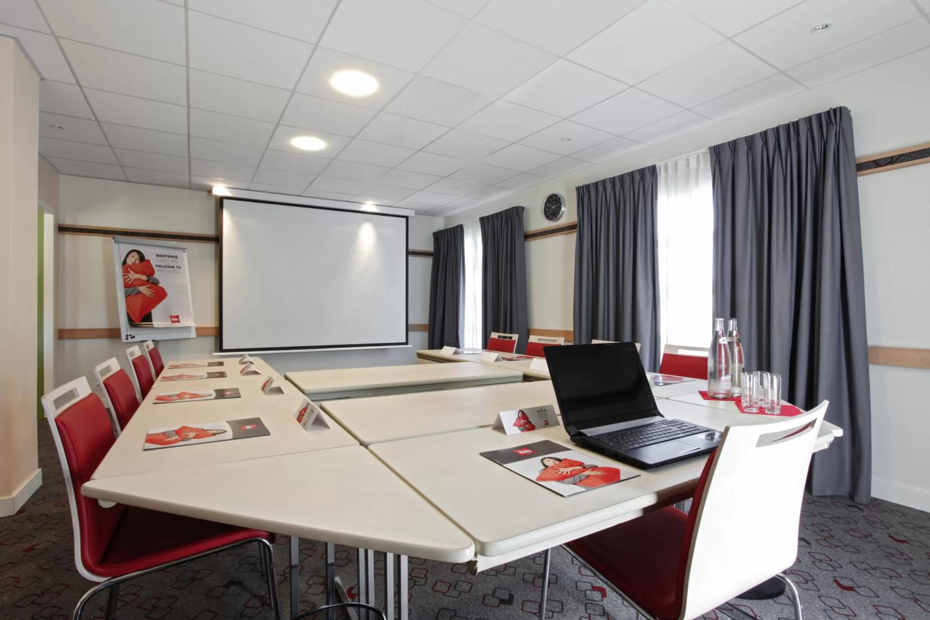 Business facilities in ibis Manosque Cadarache