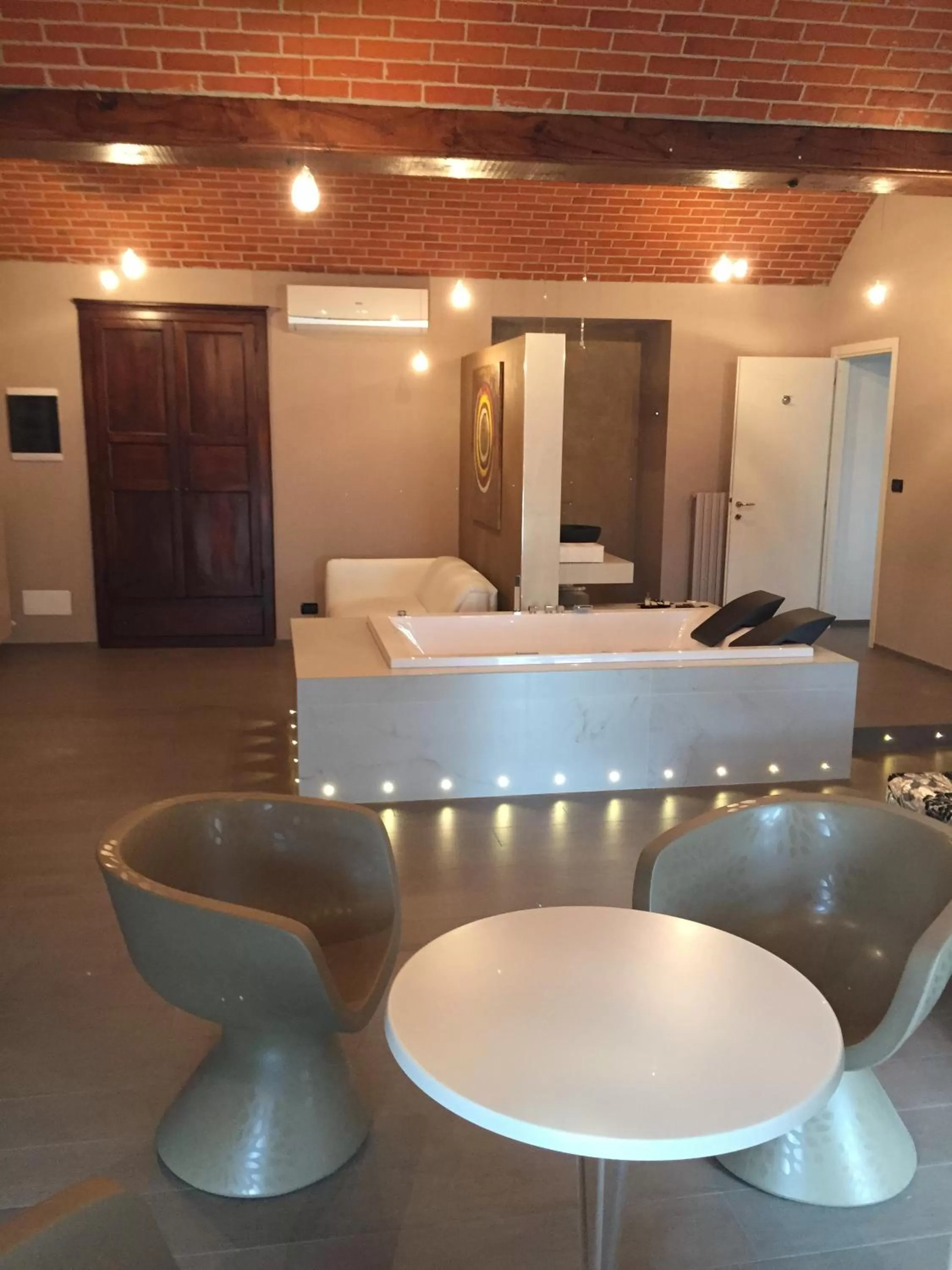 Decorative detail in Le Lanterne