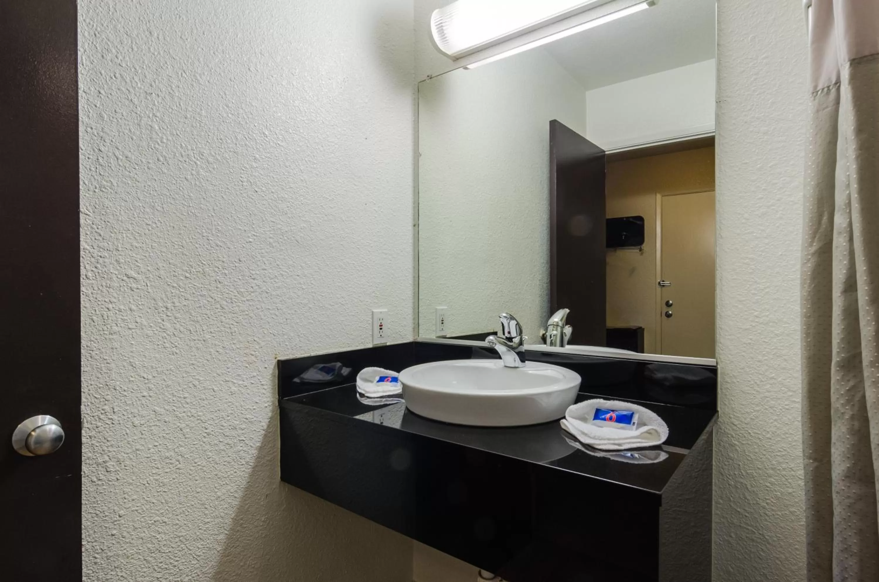 Bathroom in Motel 6-Seattle, WA - Sea-Tac Airport South
