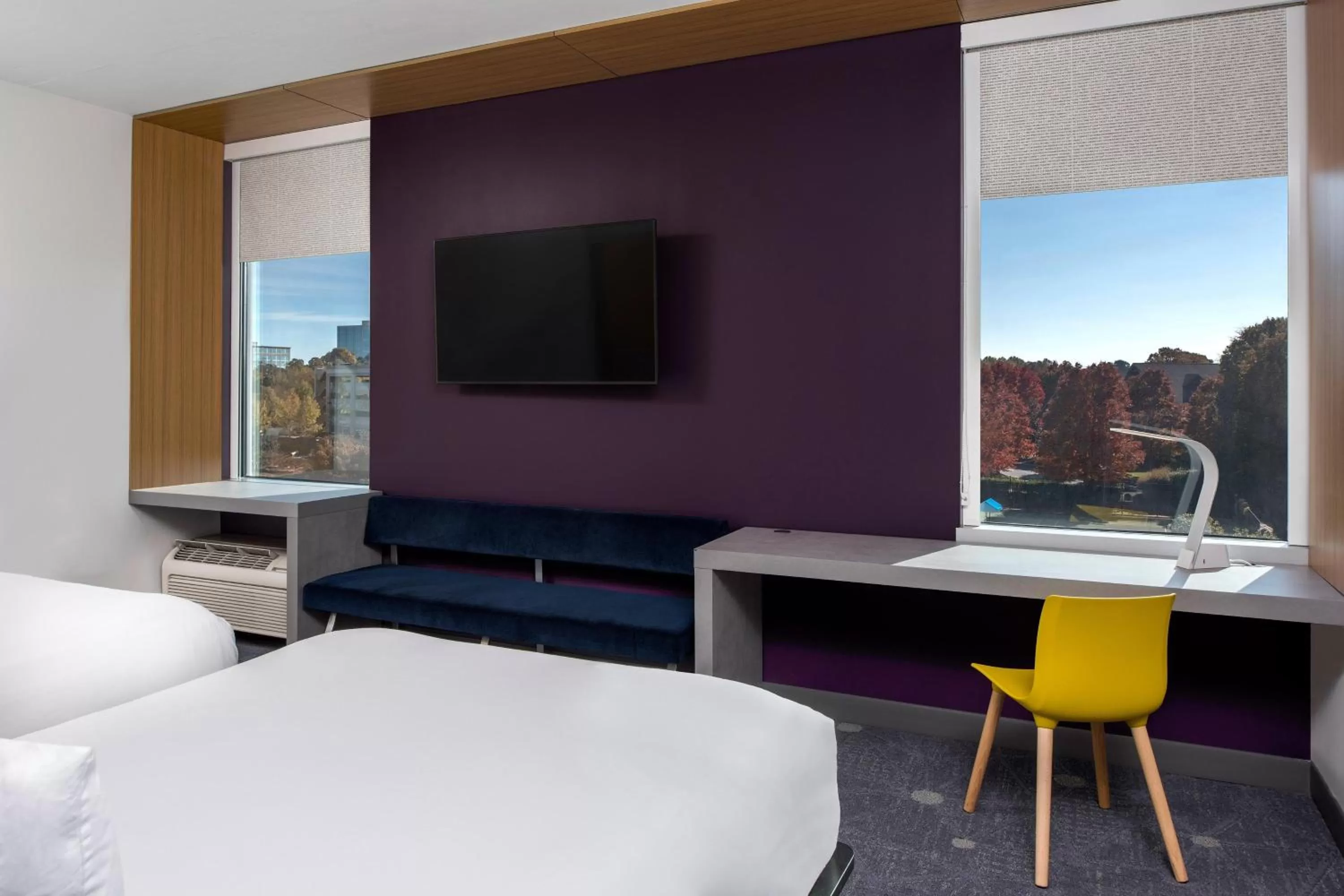 Queen Room with Two Queen Beds - Hearing Accessible in Aloft Charlotte Ballantyne