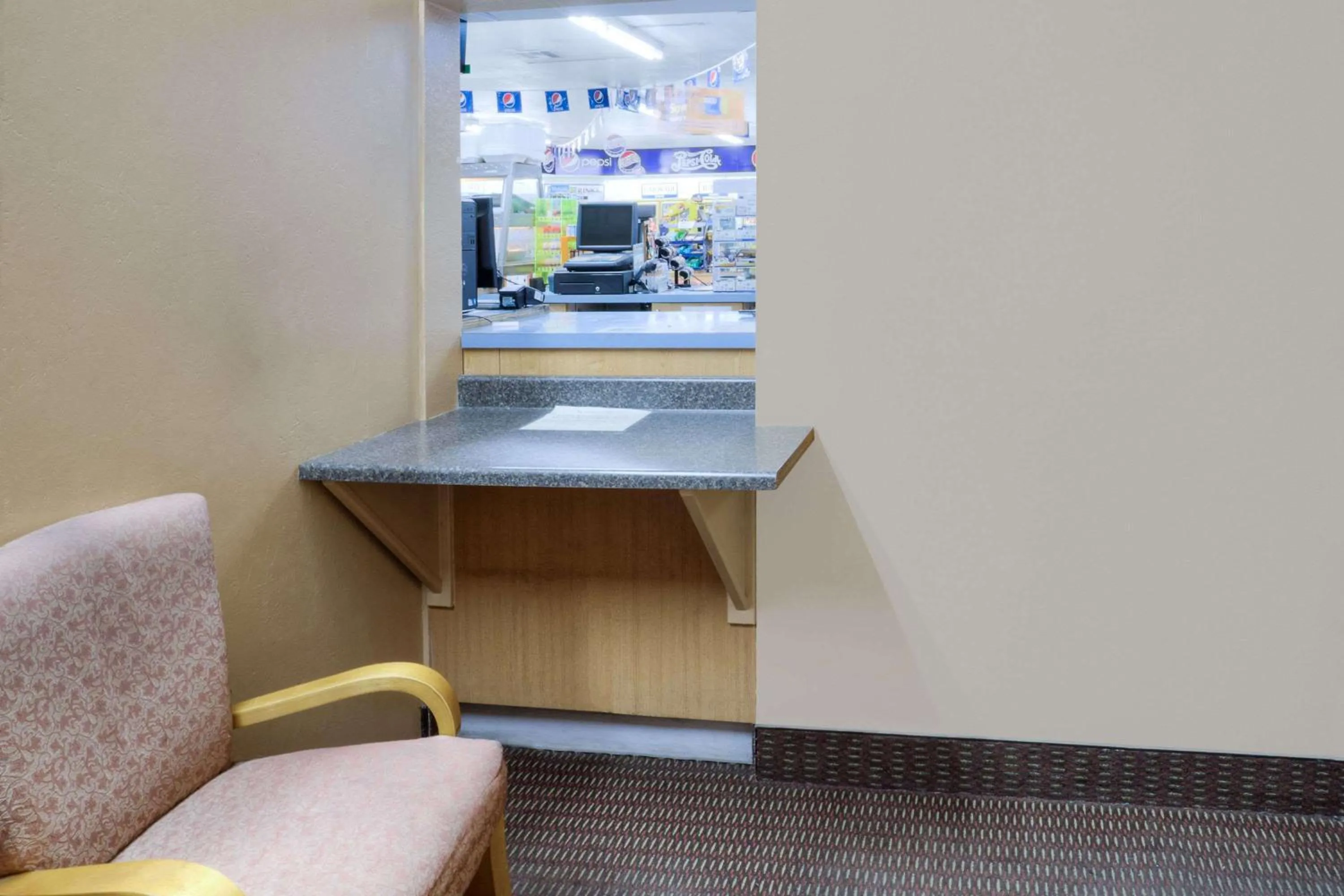 Lobby or reception in Knights Inn Pasco