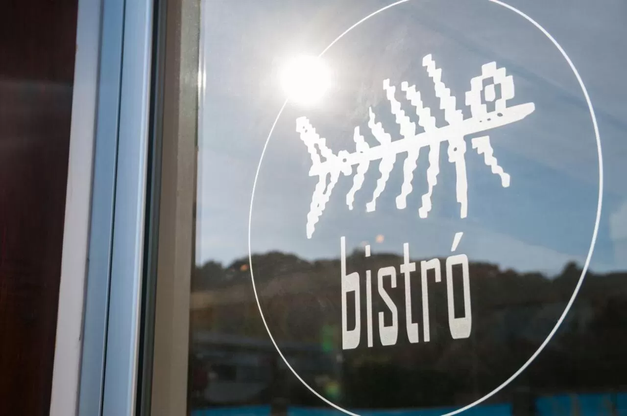 Restaurant/places to eat in ETH Irún