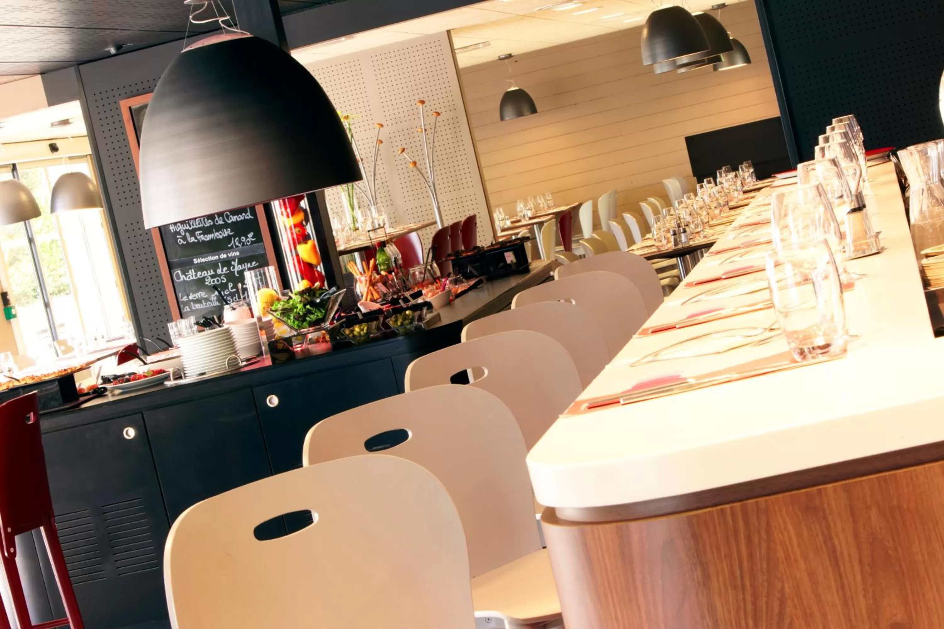 Restaurant/places to eat in Campanile Gueret