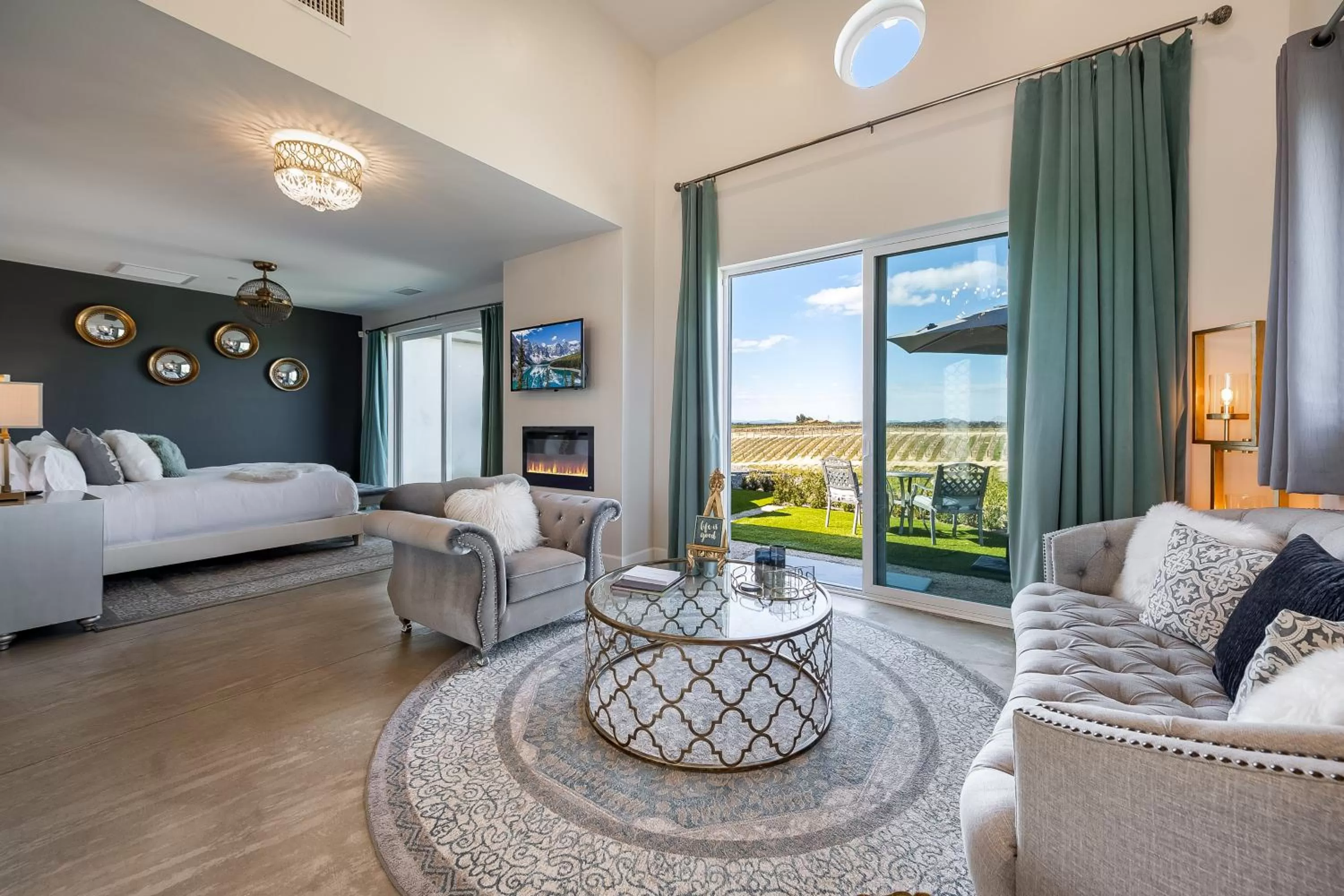 Bed in Domaine Chardonnay