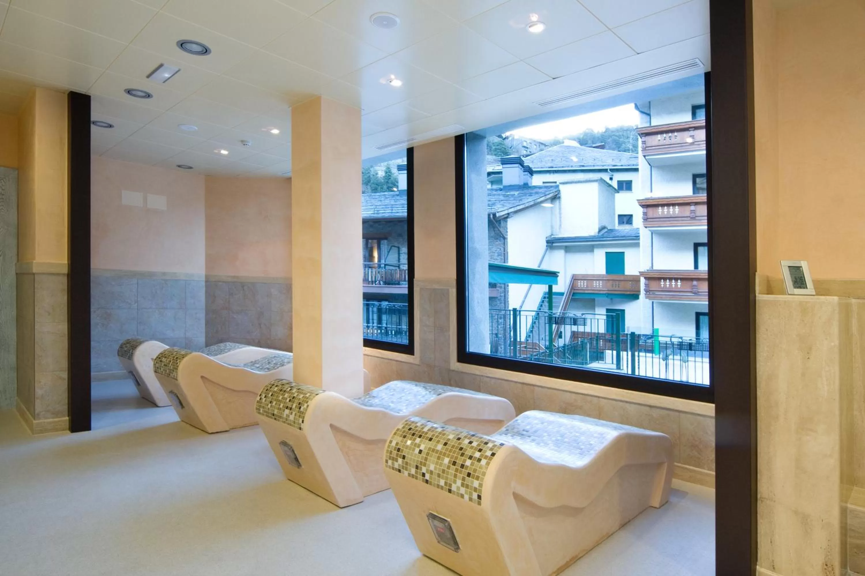 Day in Rutllan & Spa