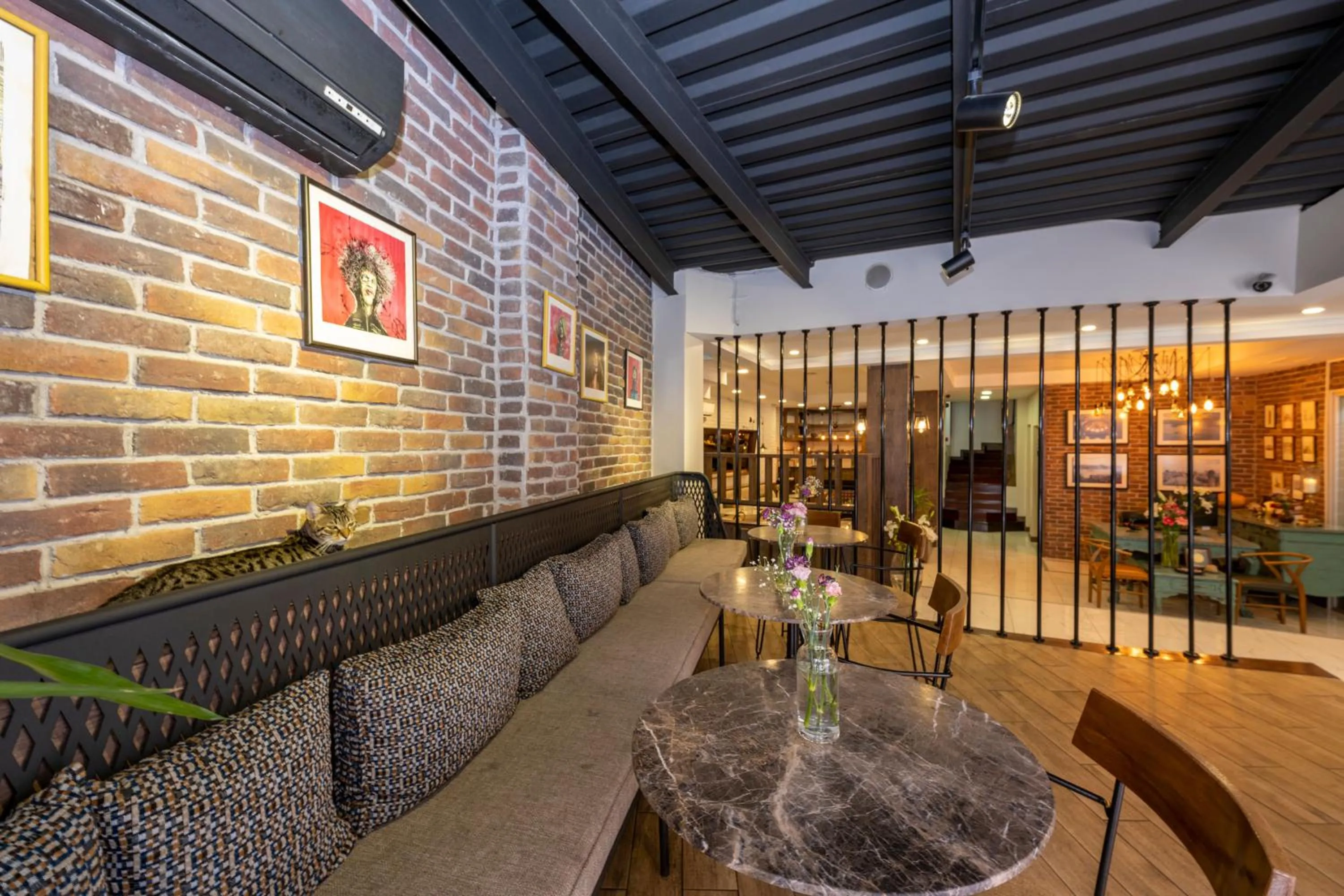 Restaurant/places to eat in The Marions Suite istanbul Special Category Taksim