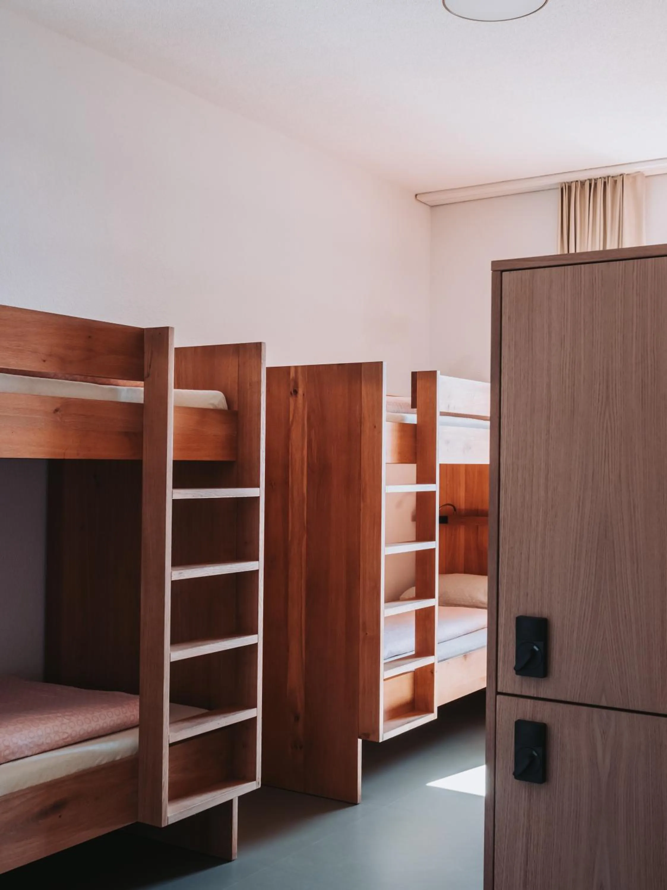 Bed in Montreux Youth Hostel