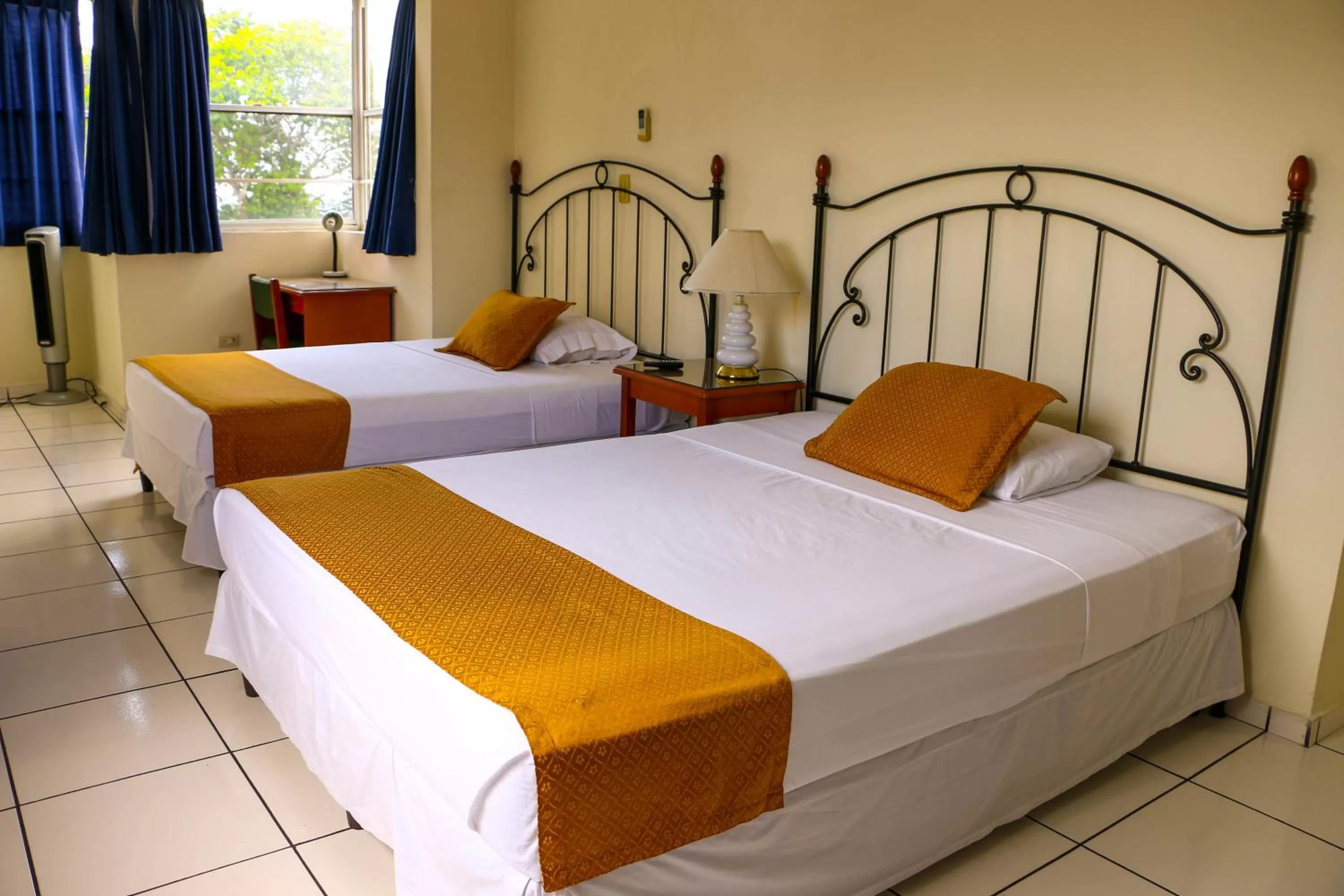 Bedroom, Bed in Hotel Villa Serena San Benito