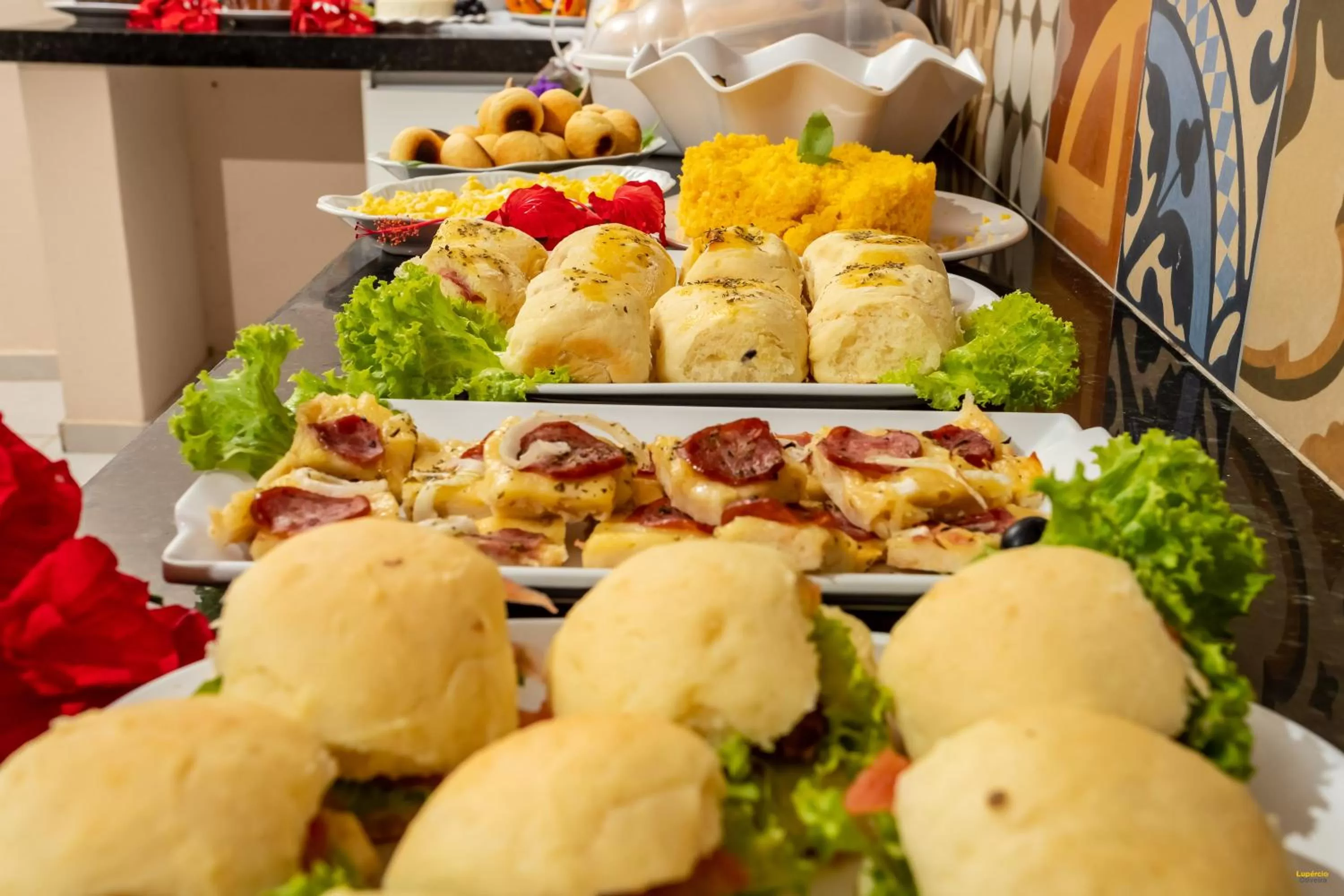 Breakfast in i9 Embaú Flats & Suites