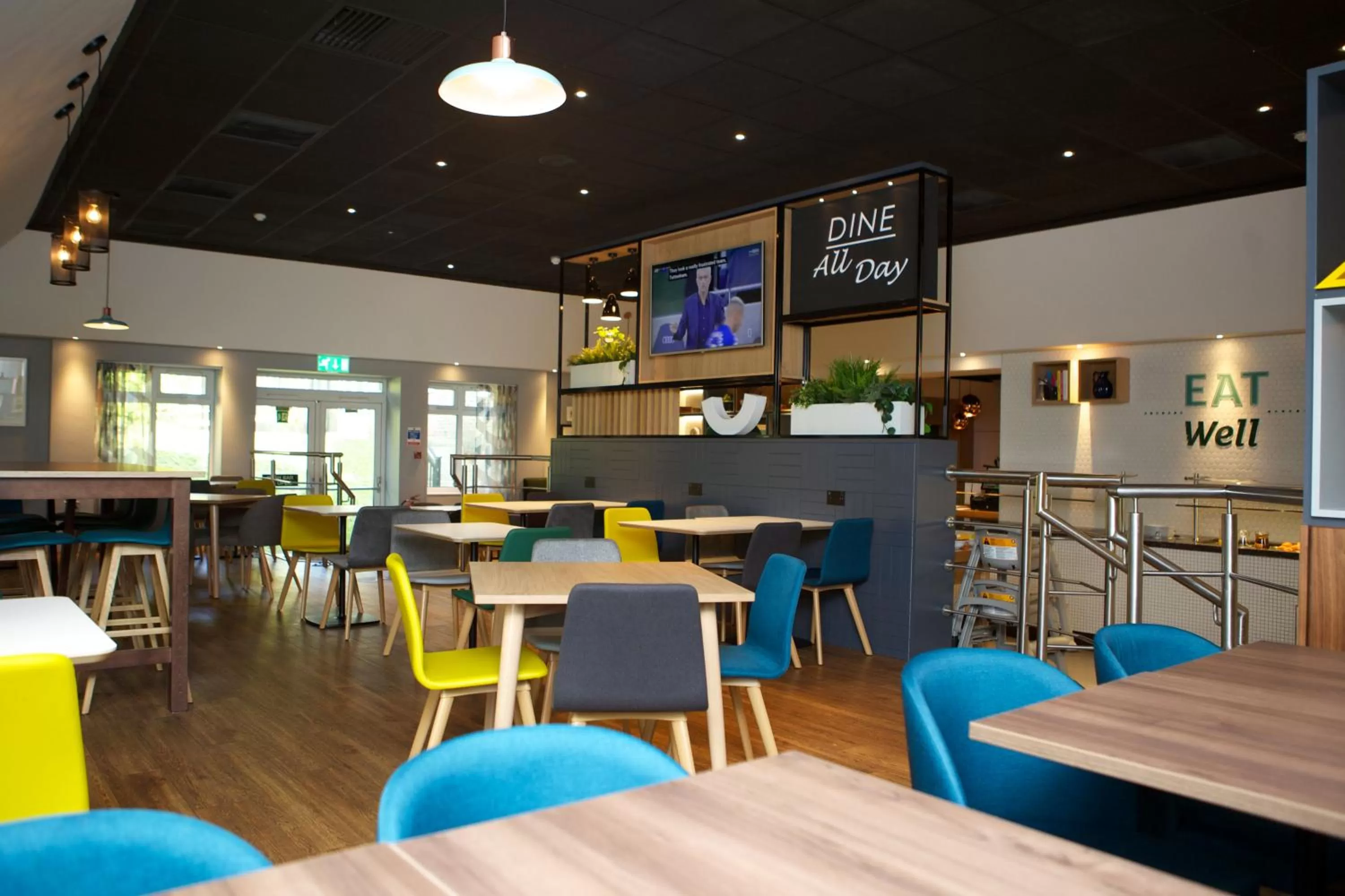Restaurant/places to eat in Holiday Inn Ashford - North A20 by IHG