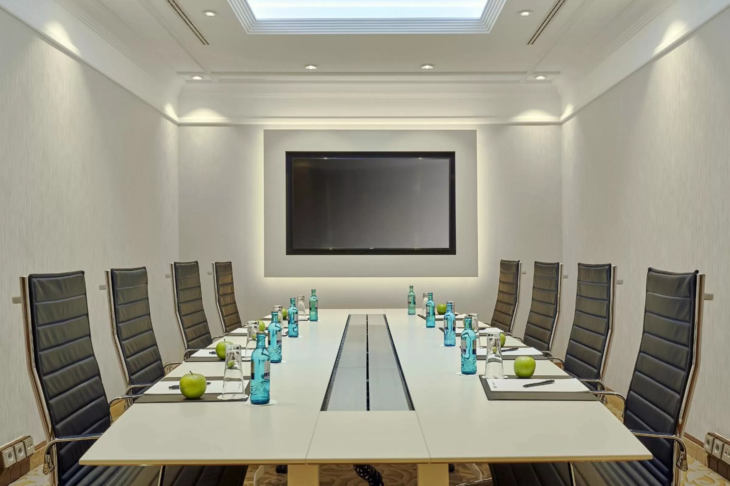 Meeting/conference room in H4 Hotel Hannover Messe, Trademark Collection by Wyndham