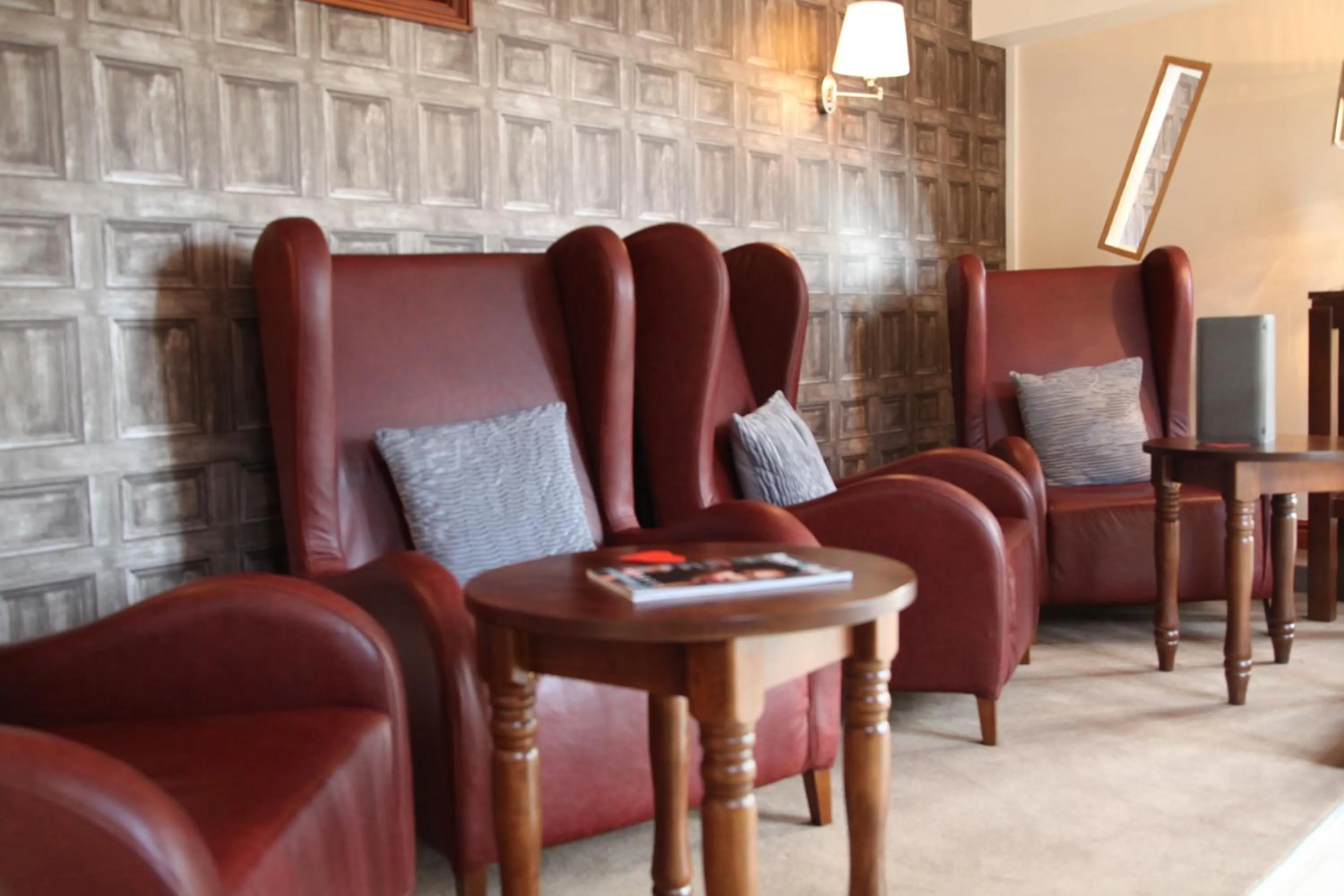 Seating area in Ivy House Country Hotel