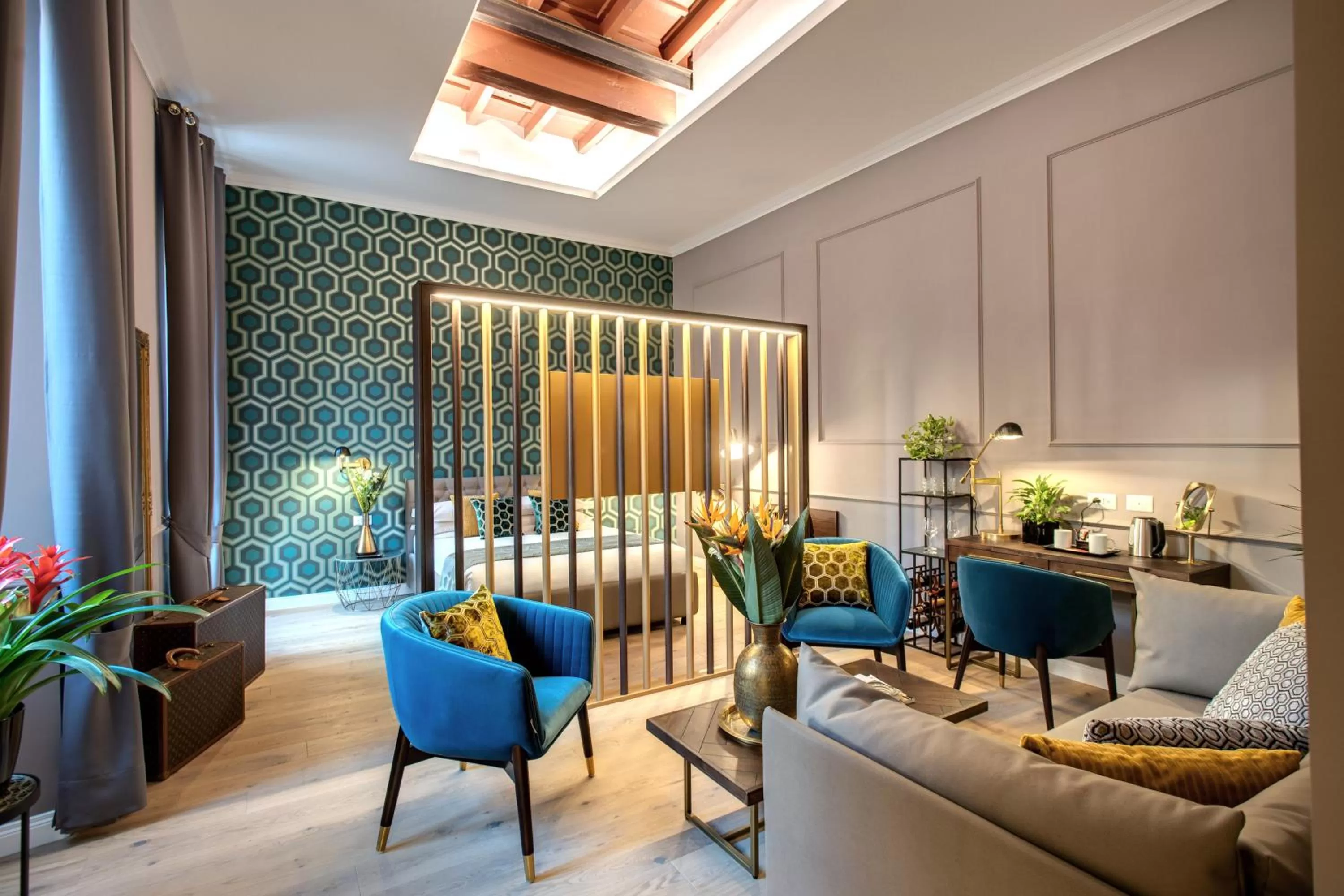 Bed in Tree Charme Parliament Boutique Hotel