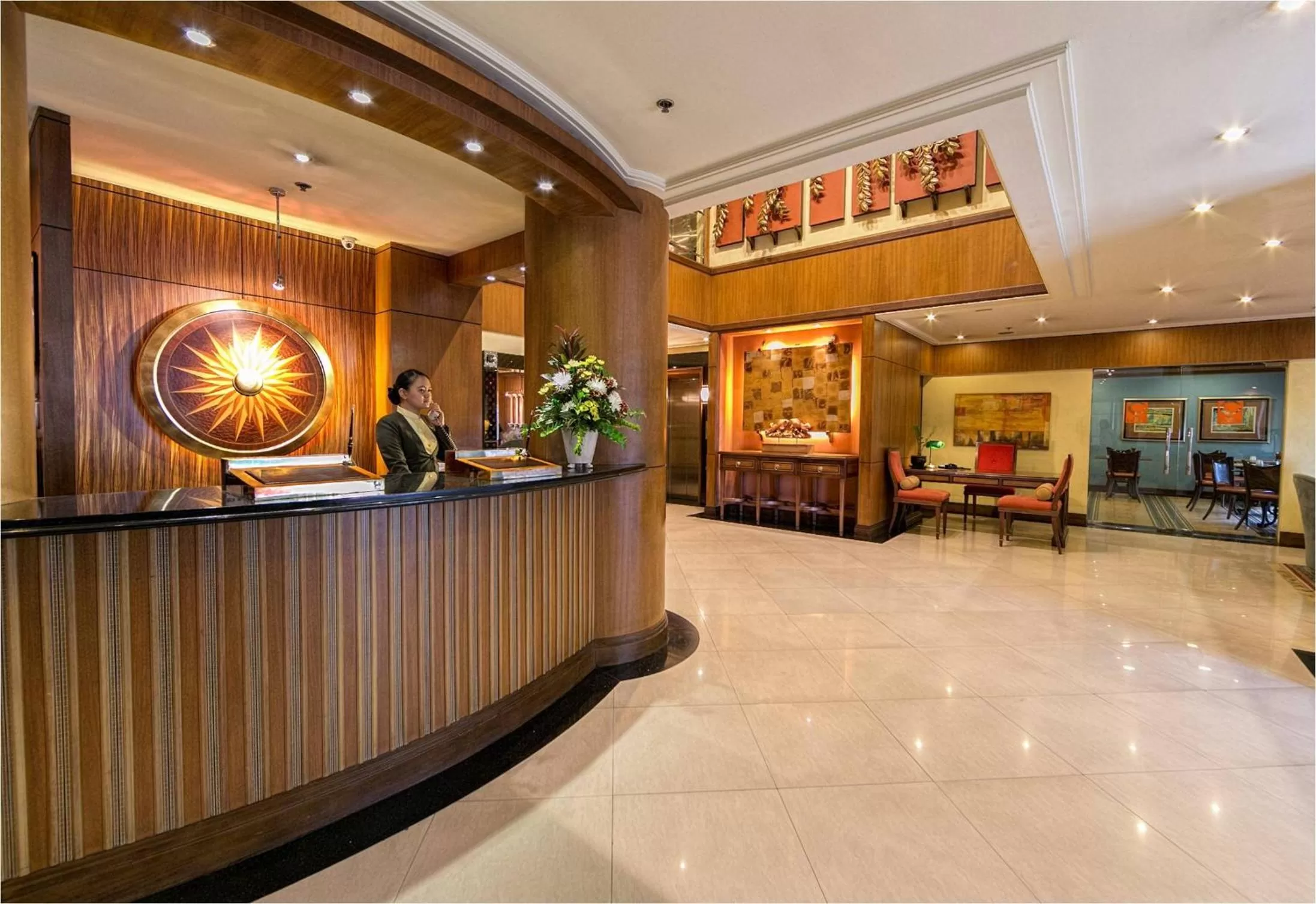 Lobby or reception in Herald Suites Solana
