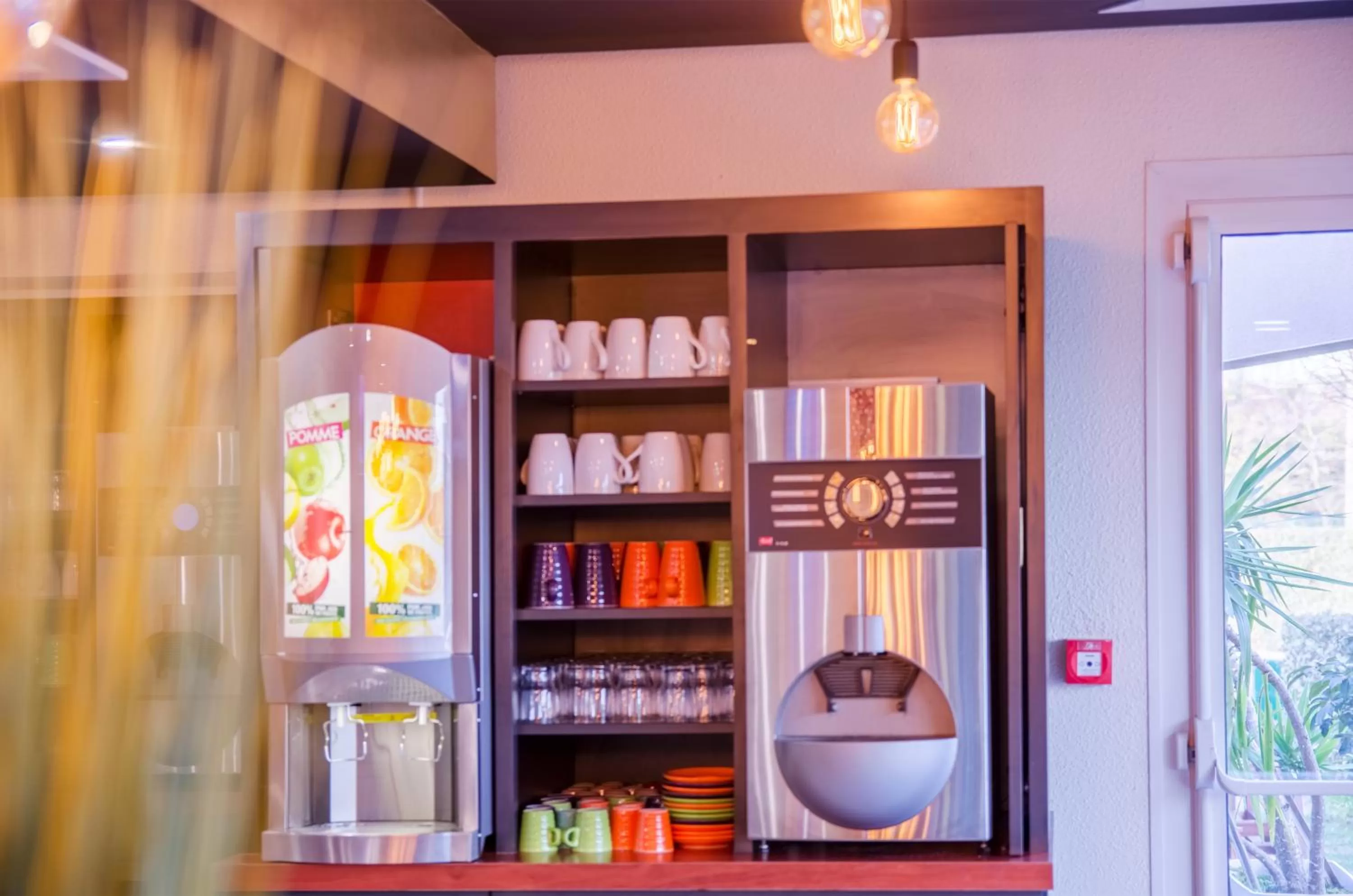 Buffet breakfast in Ibis Styles Toulouse Blagnac Aéroport