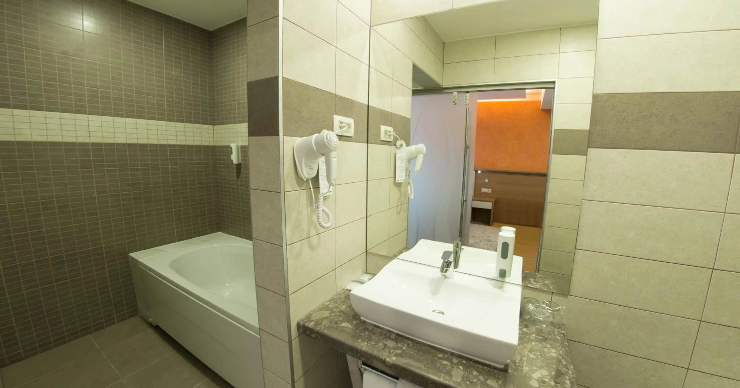 Toilet in Hotel Mostar