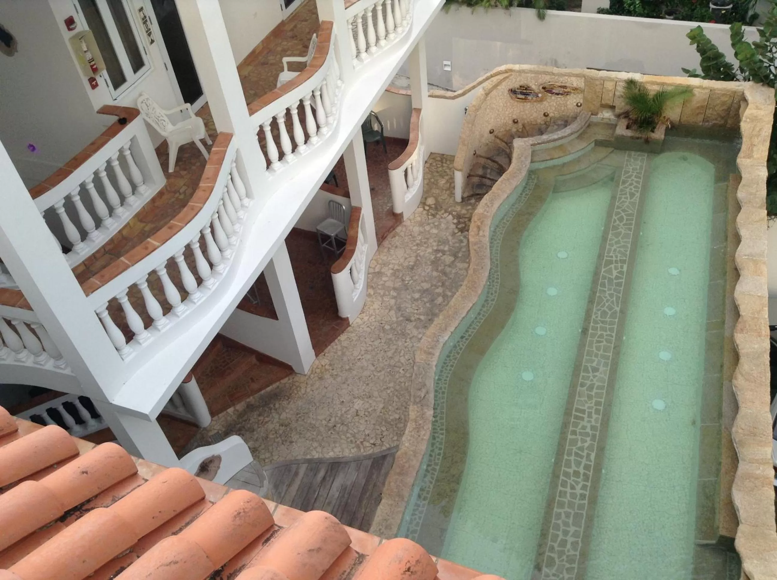 Swimming pool in Acacia Boutique Hotel