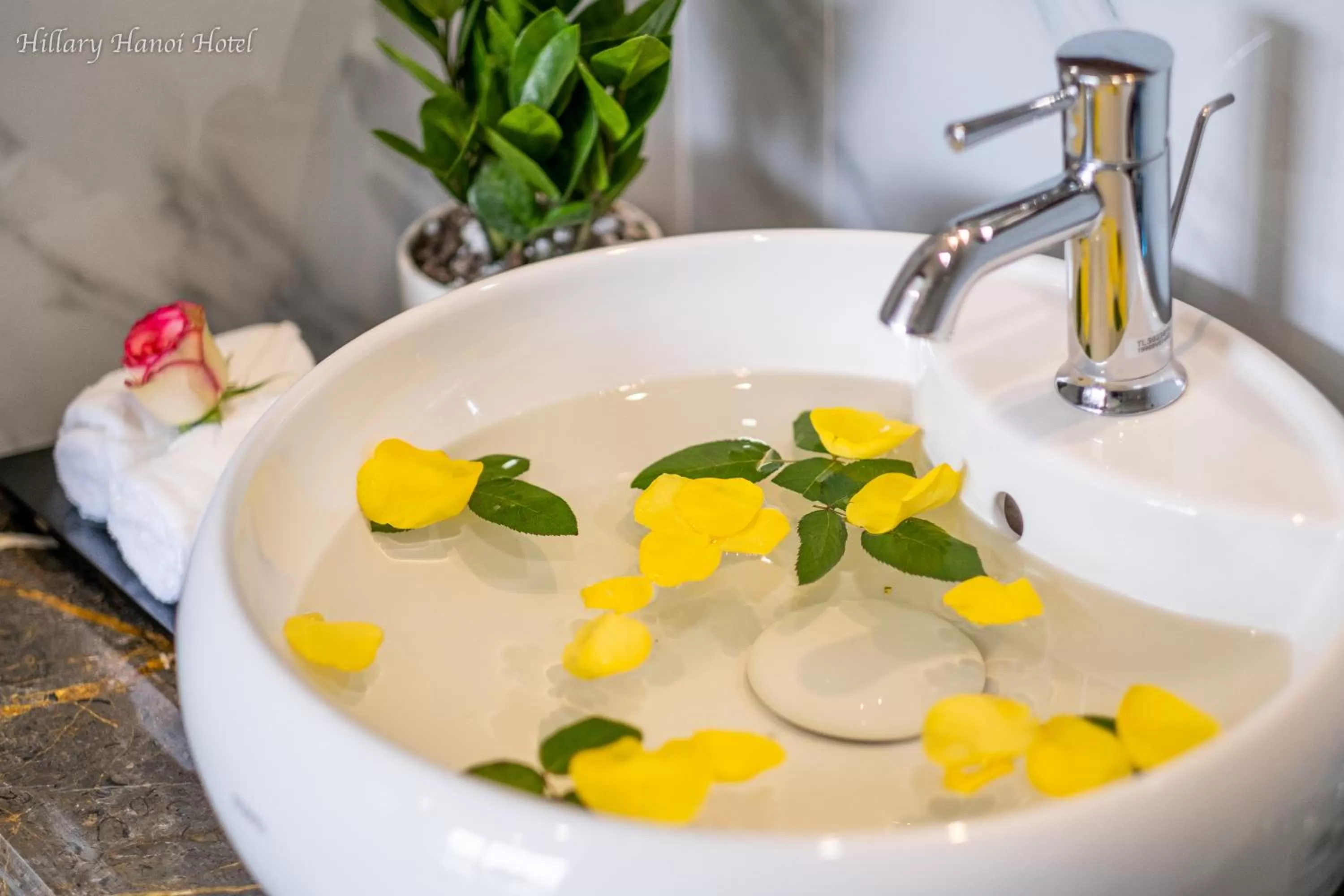 Bathroom in Hillary Hanoi Hotel