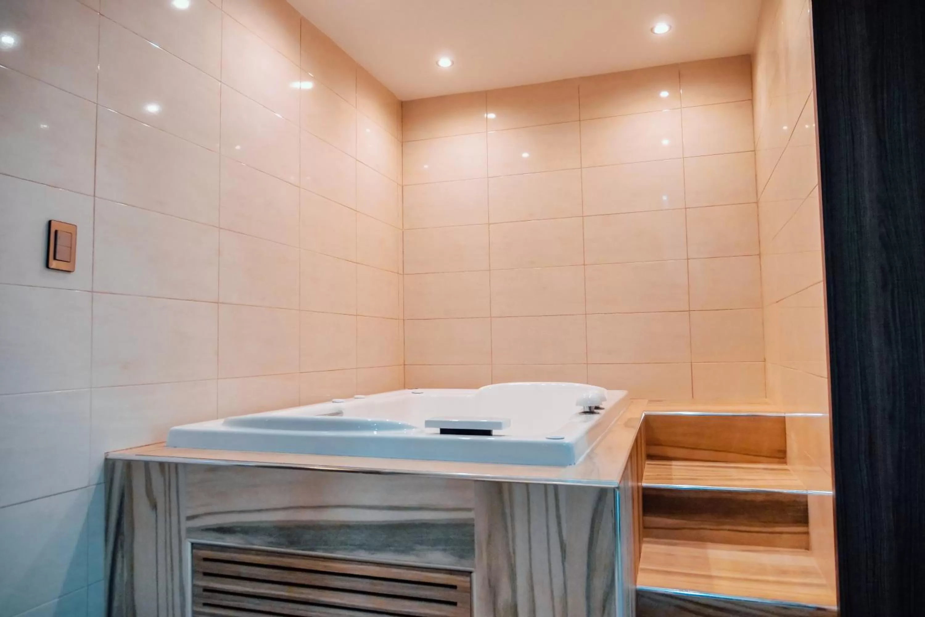 Bathroom in KAVIA MEOQUI HOTEL & SUITES