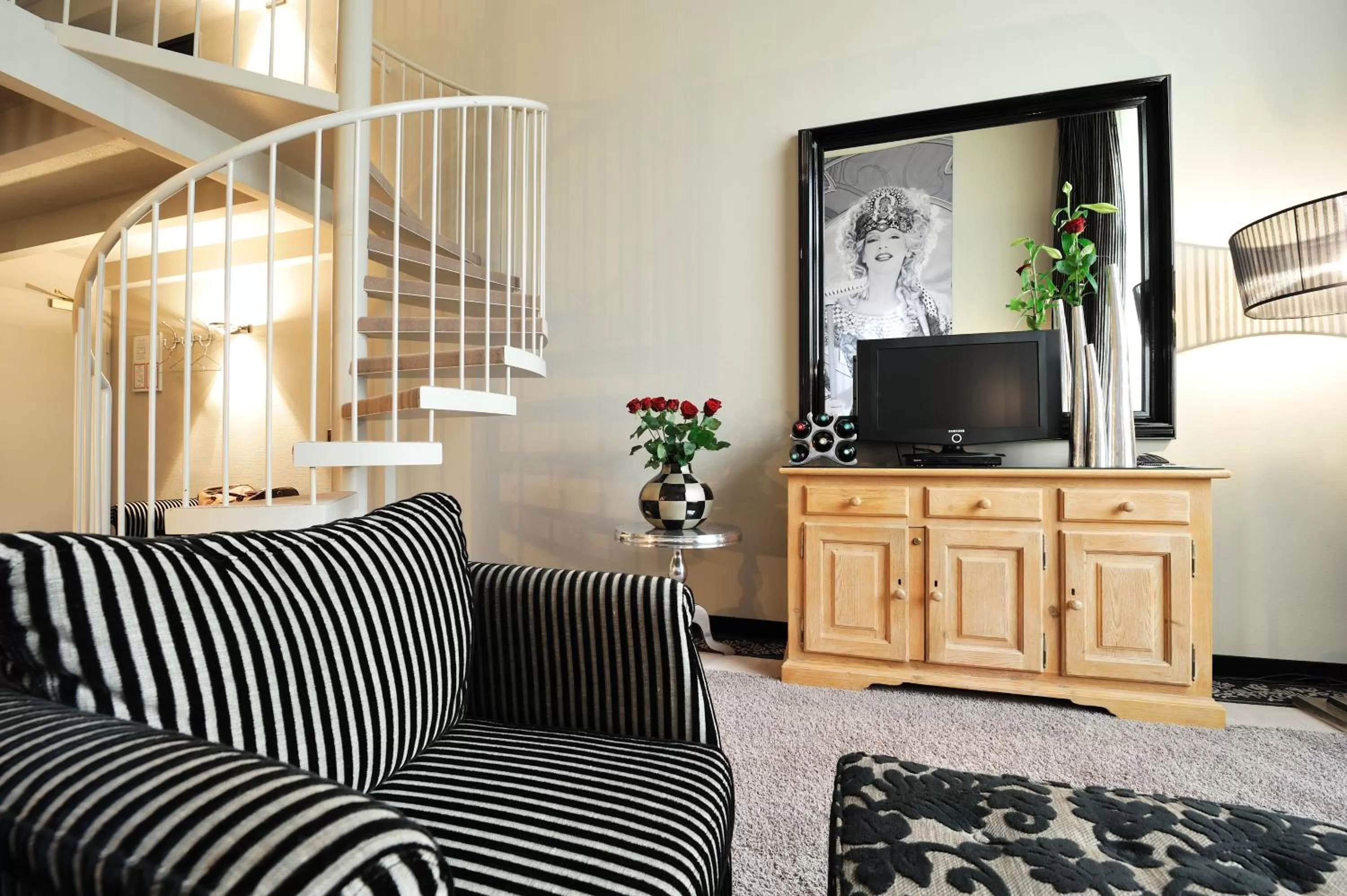 Seating area in Stage47