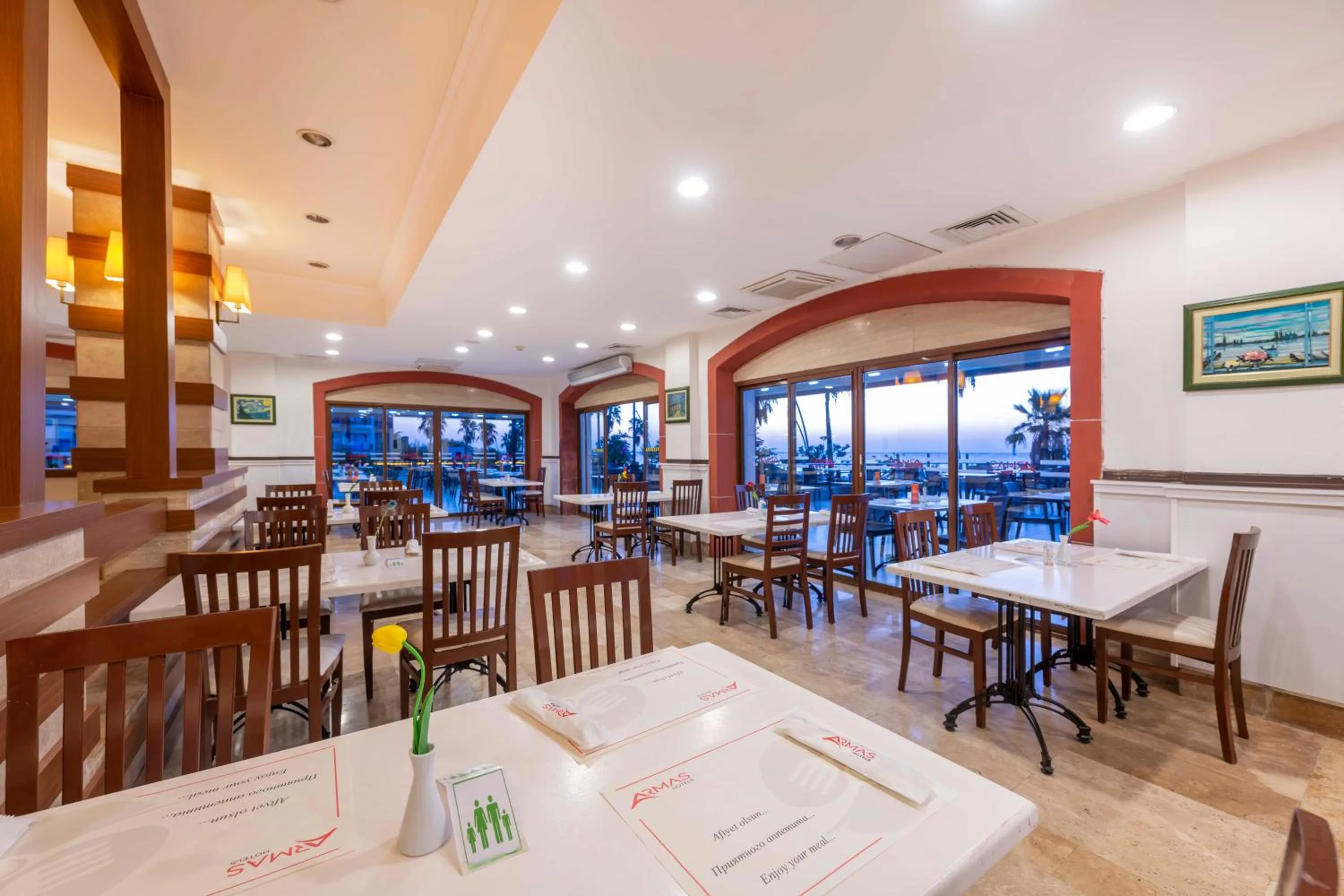 Restaurant/places to eat in Armas Labada