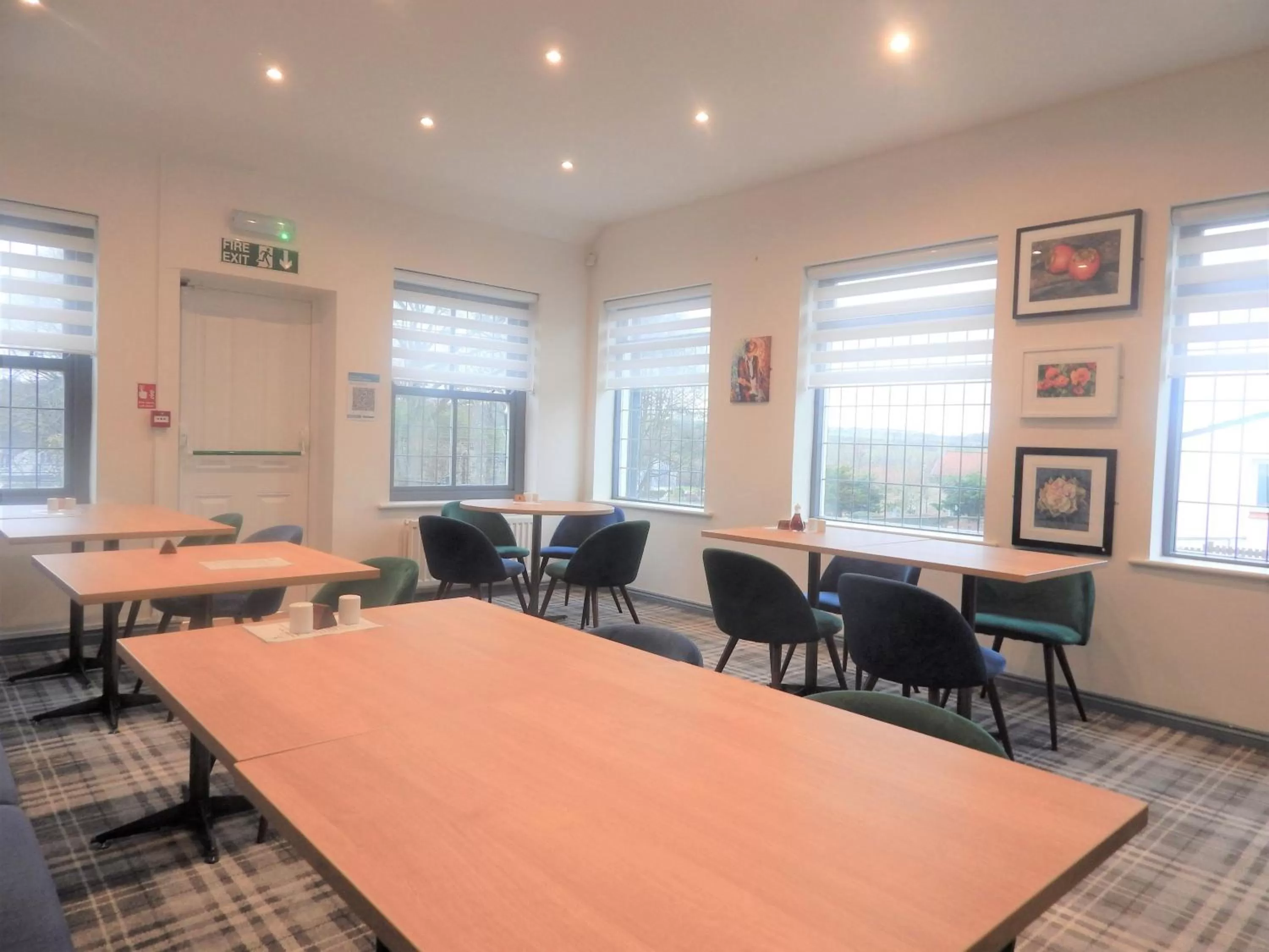 Restaurant/places to eat in The Saxon Inn