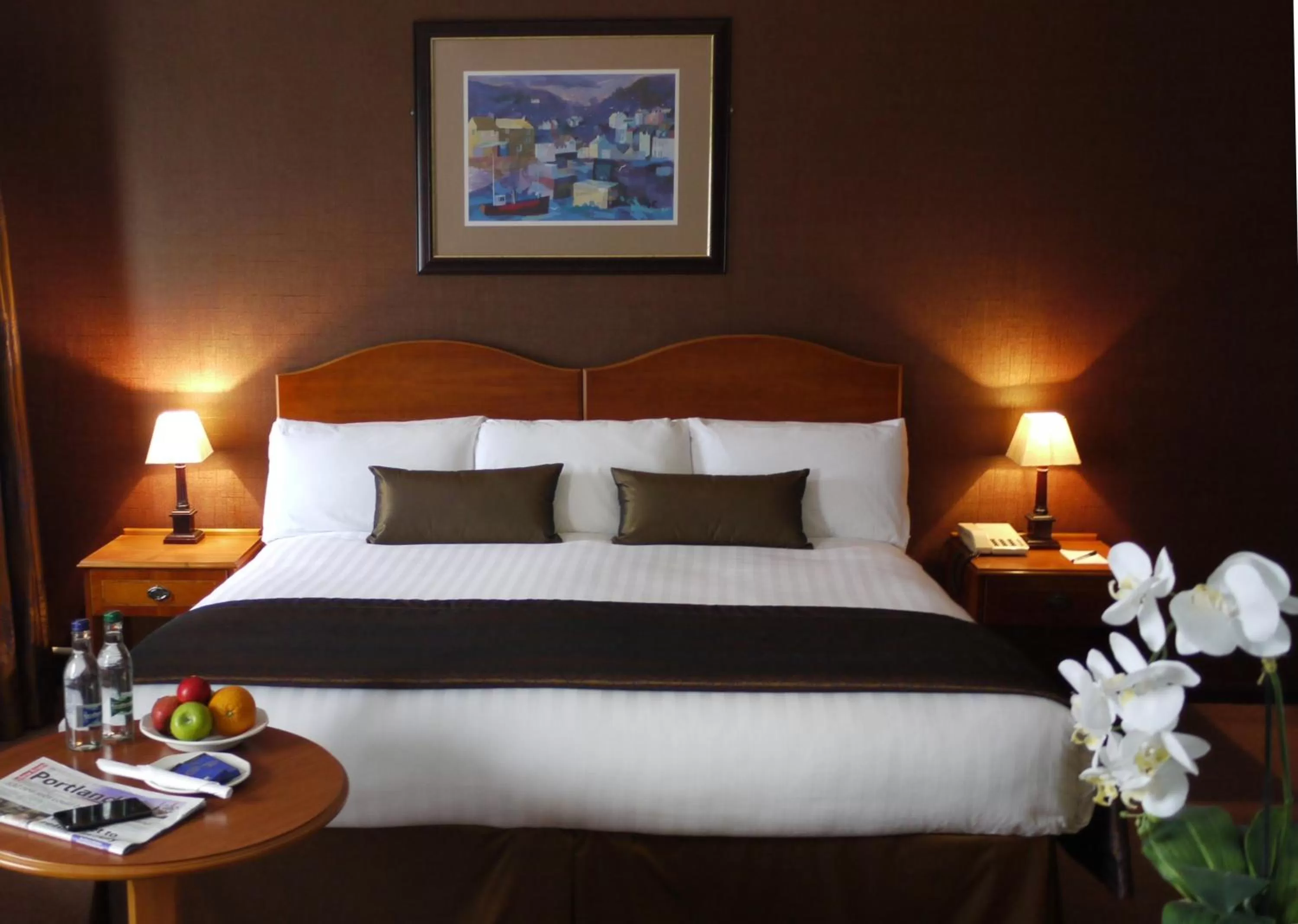 Bed in Heights Hotel