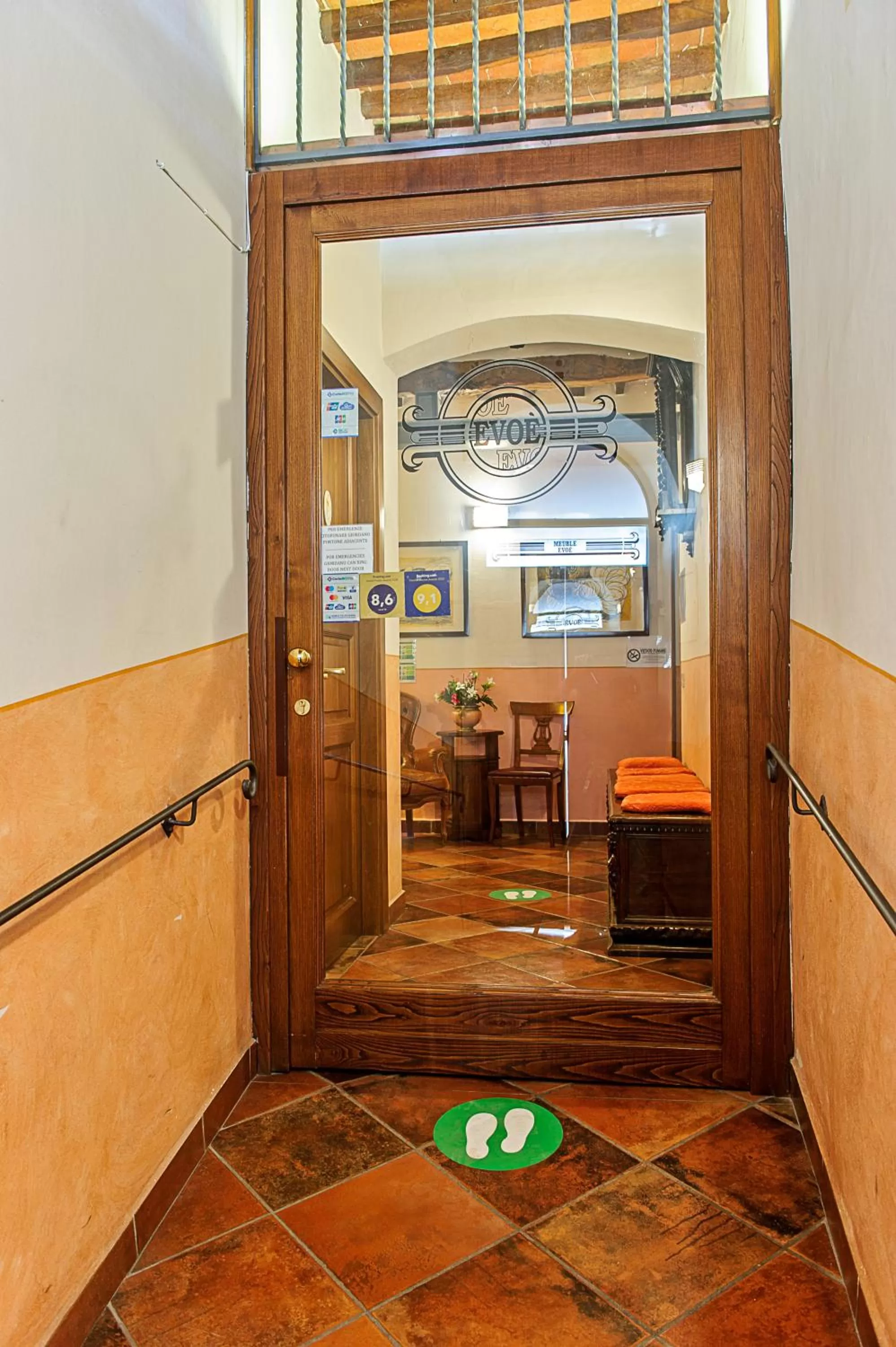 Facade/entrance in Meublè Evoè