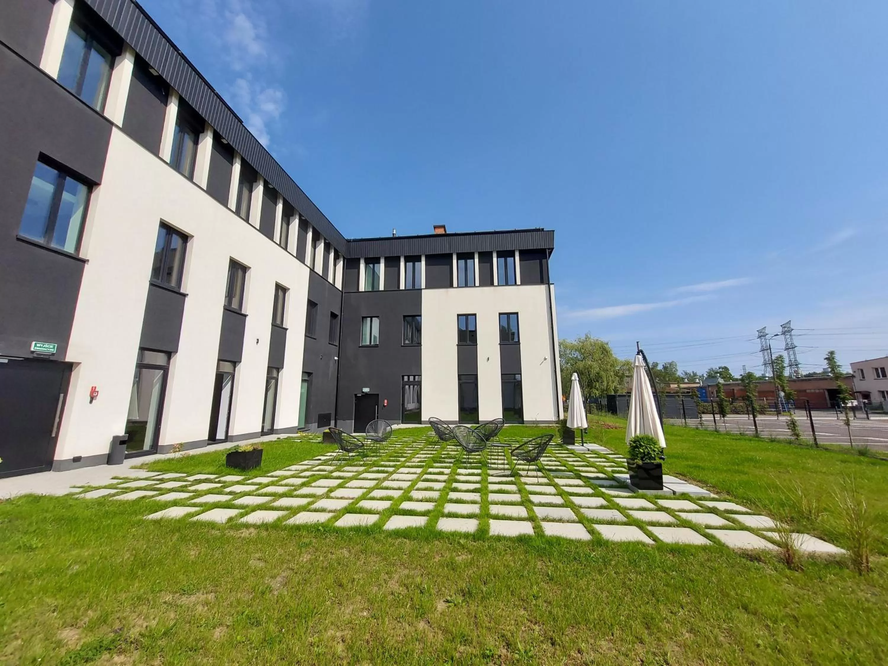 Garden in VANTA Business Center