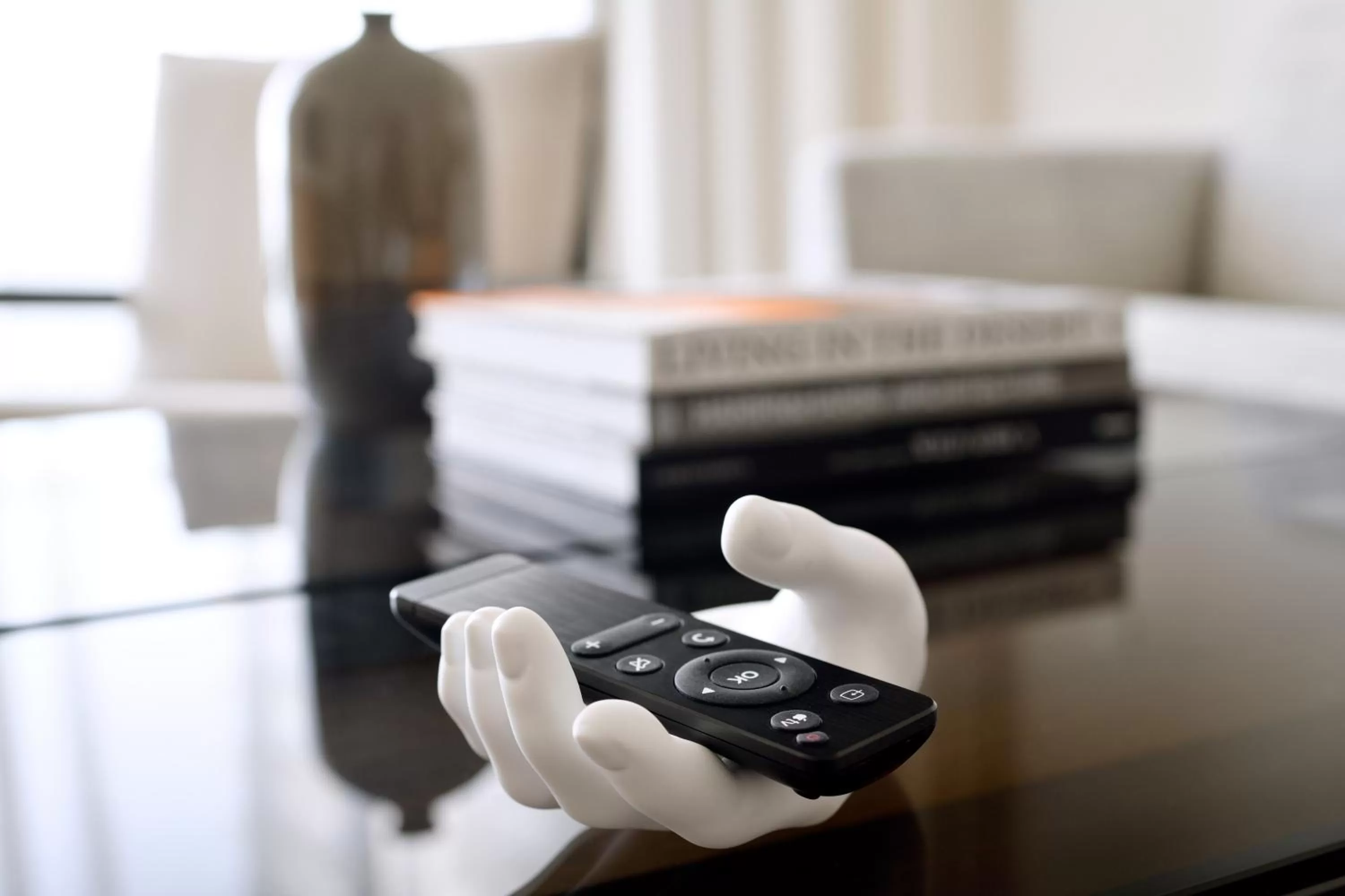 TV and multimedia, Bed in Vida Emirates Hills