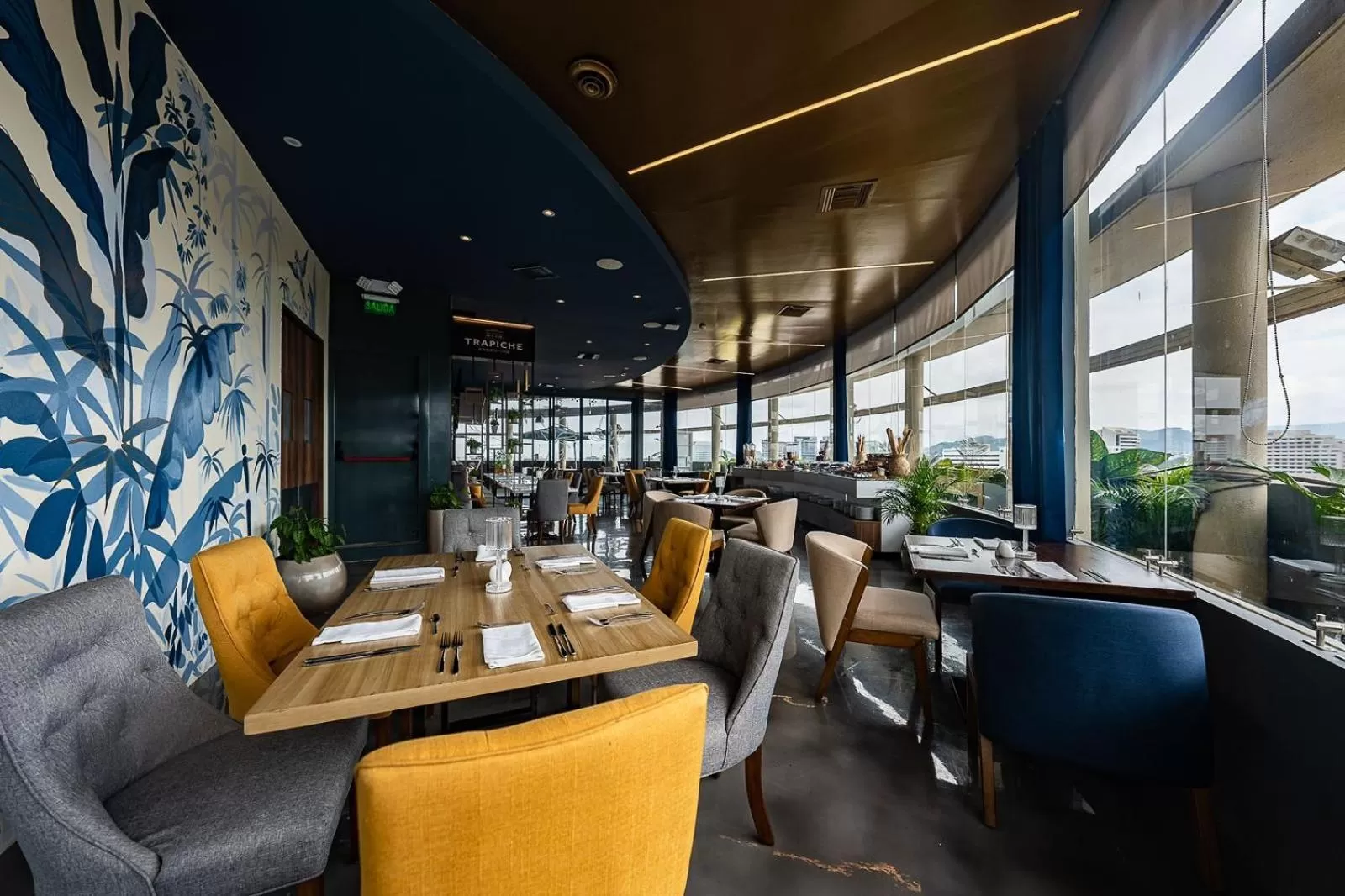 Restaurant/places to eat in Wyndham Garden Guayaquil