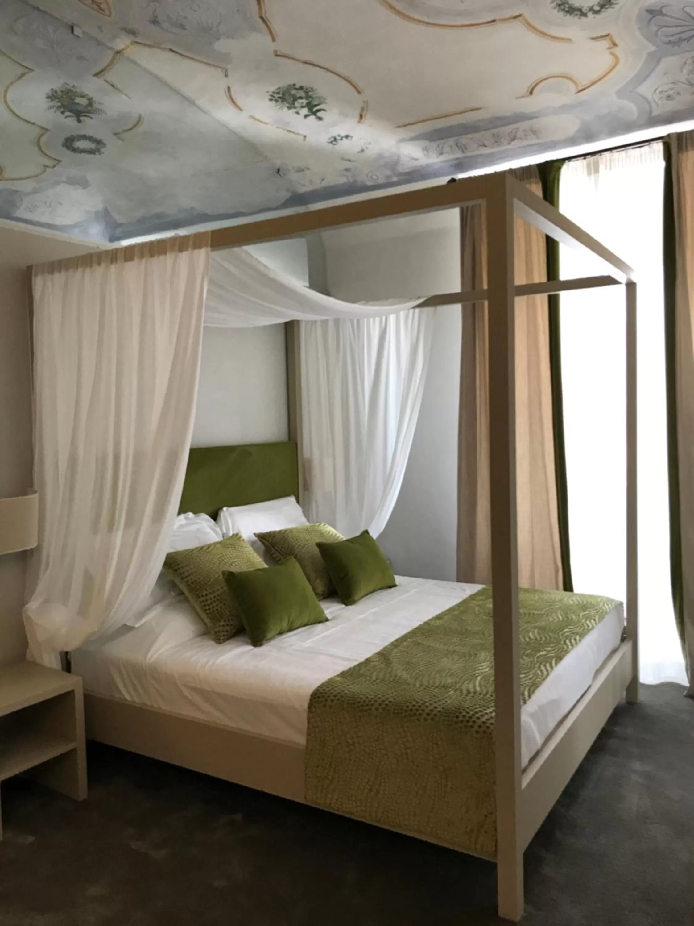 Bed in Palazzo Franceschini