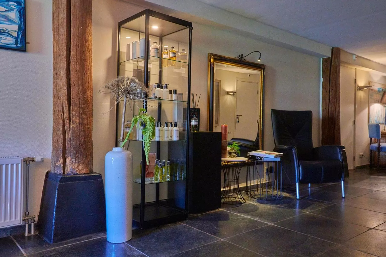 On-site shops, Lobby/Reception in Boutique B&B Hoeve de Haar