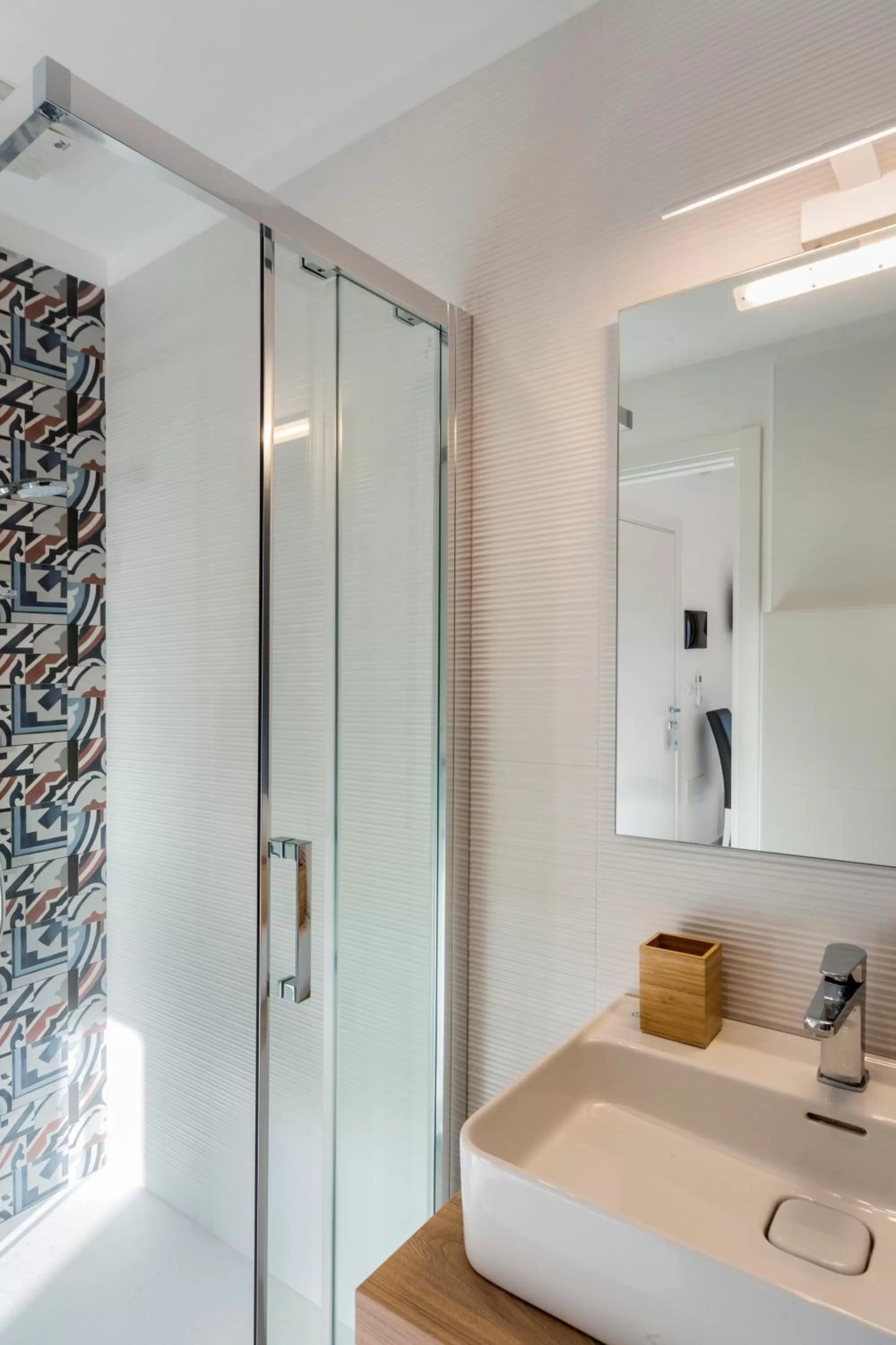 Bathroom in Syraka Camere