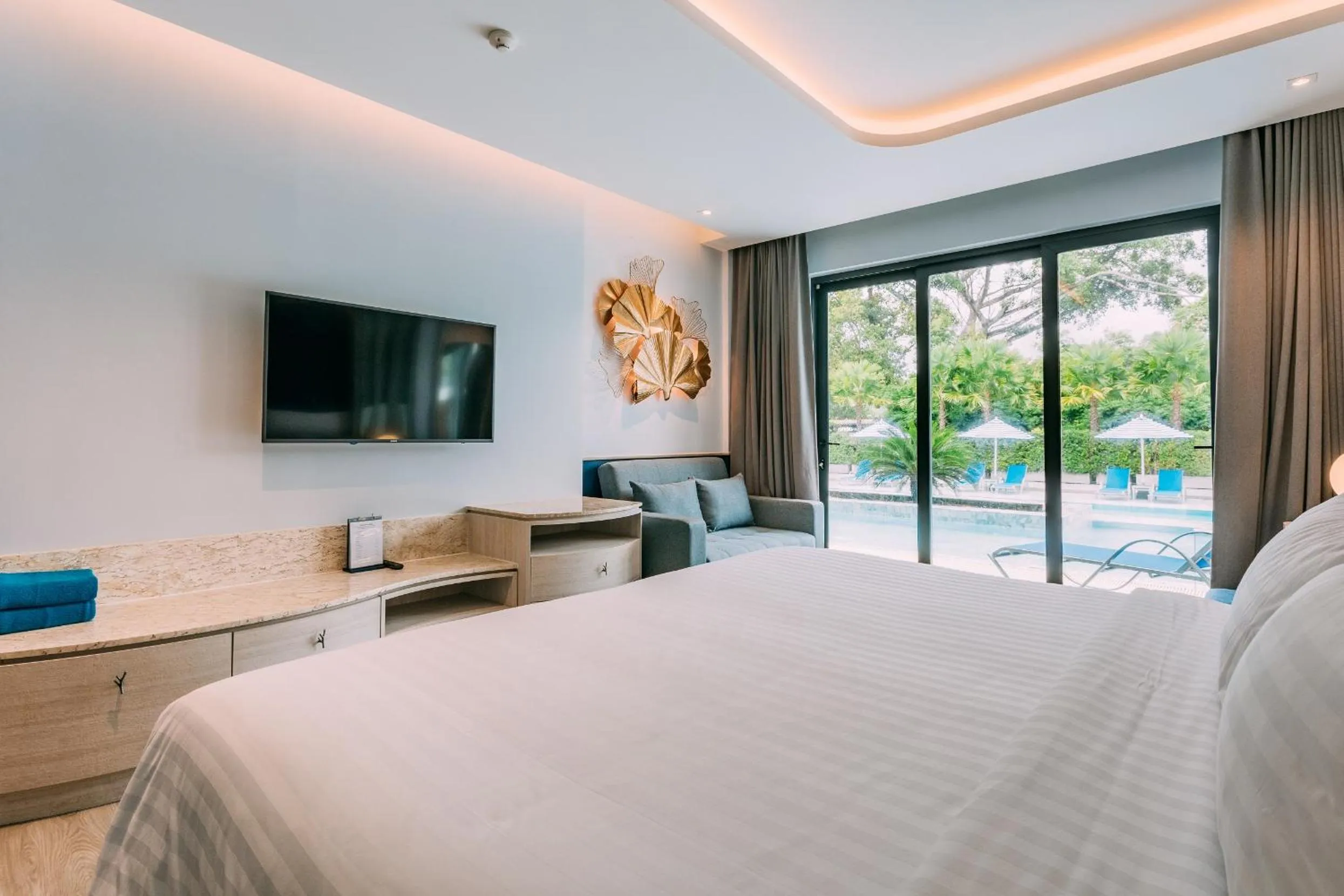 TV and multimedia, Bed in Seabed Grand Hotel Phuket - SHA Extra Plus