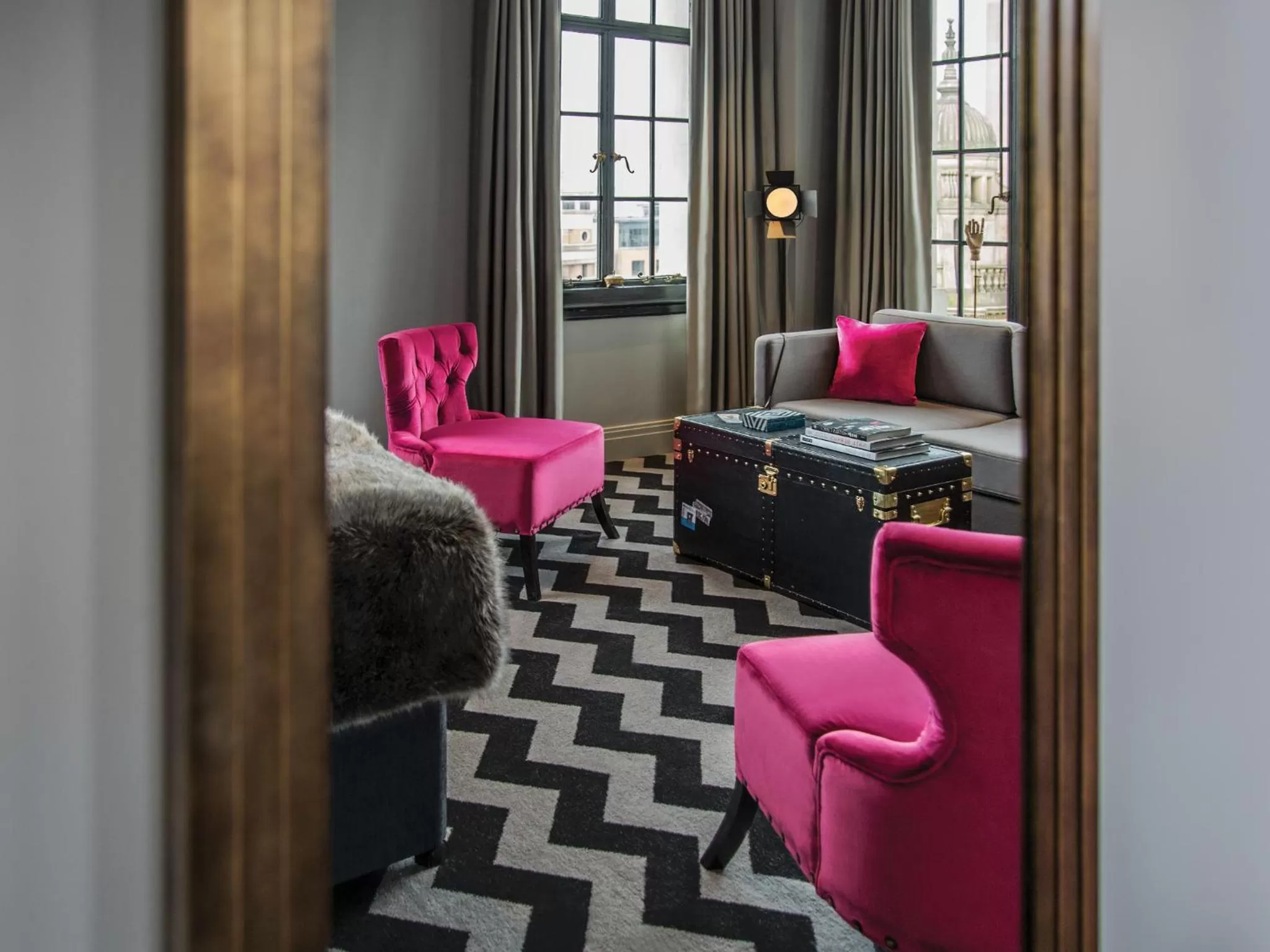 Bedroom, Bed in Hotel Gotham