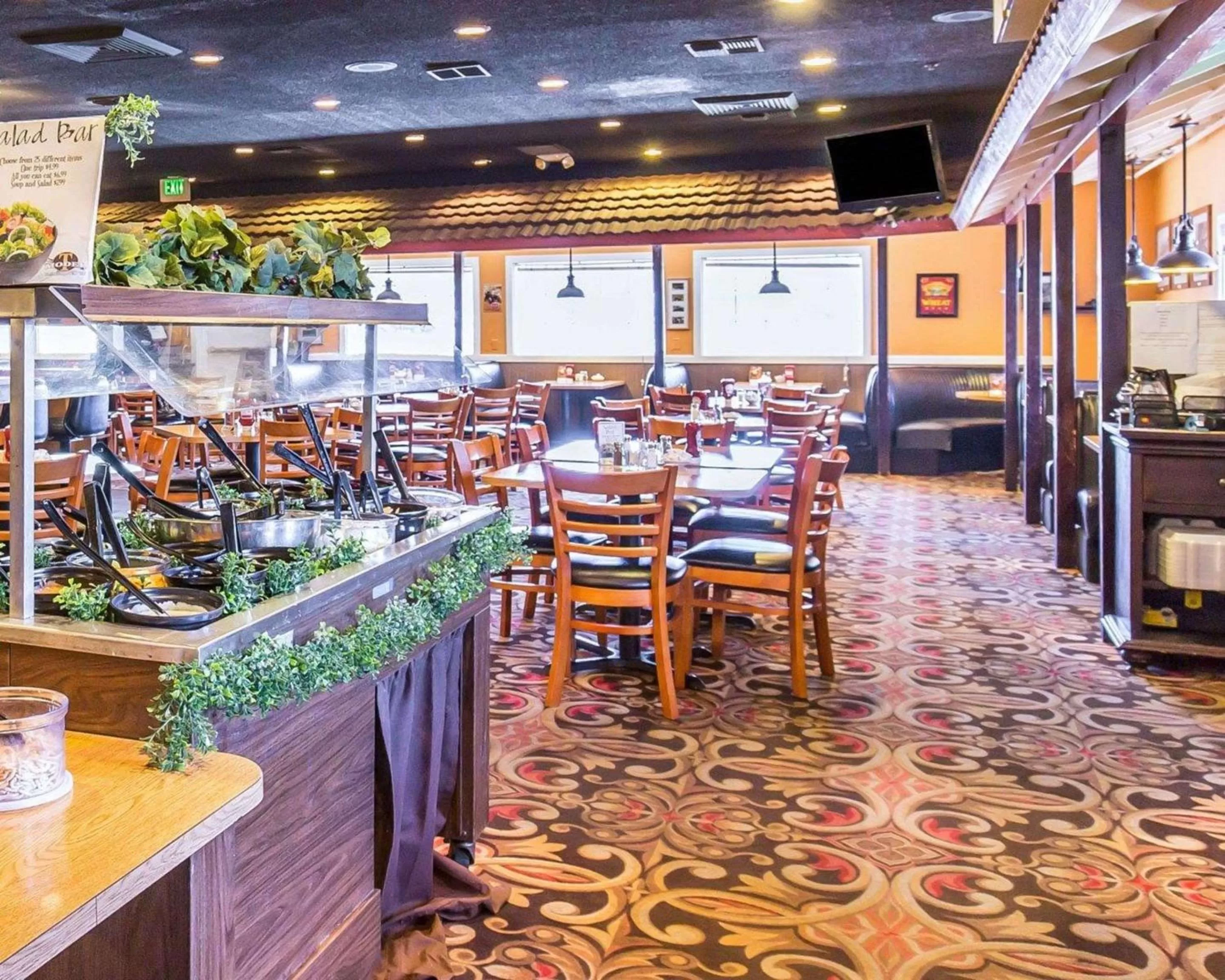 Restaurant/places to eat in Quality Inn Winnemucca - Model T Casino