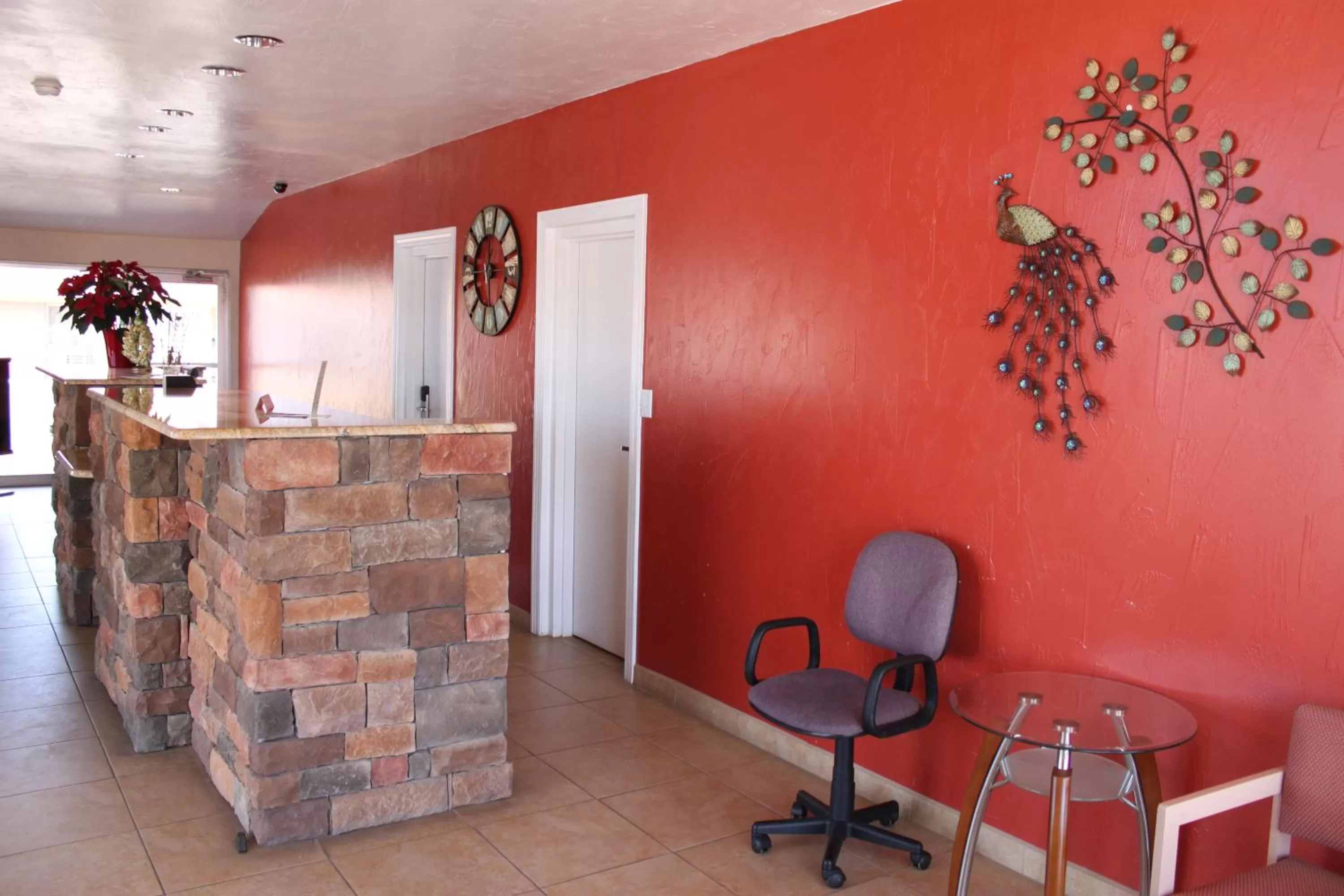 Lobby or reception in Century 21 Motel