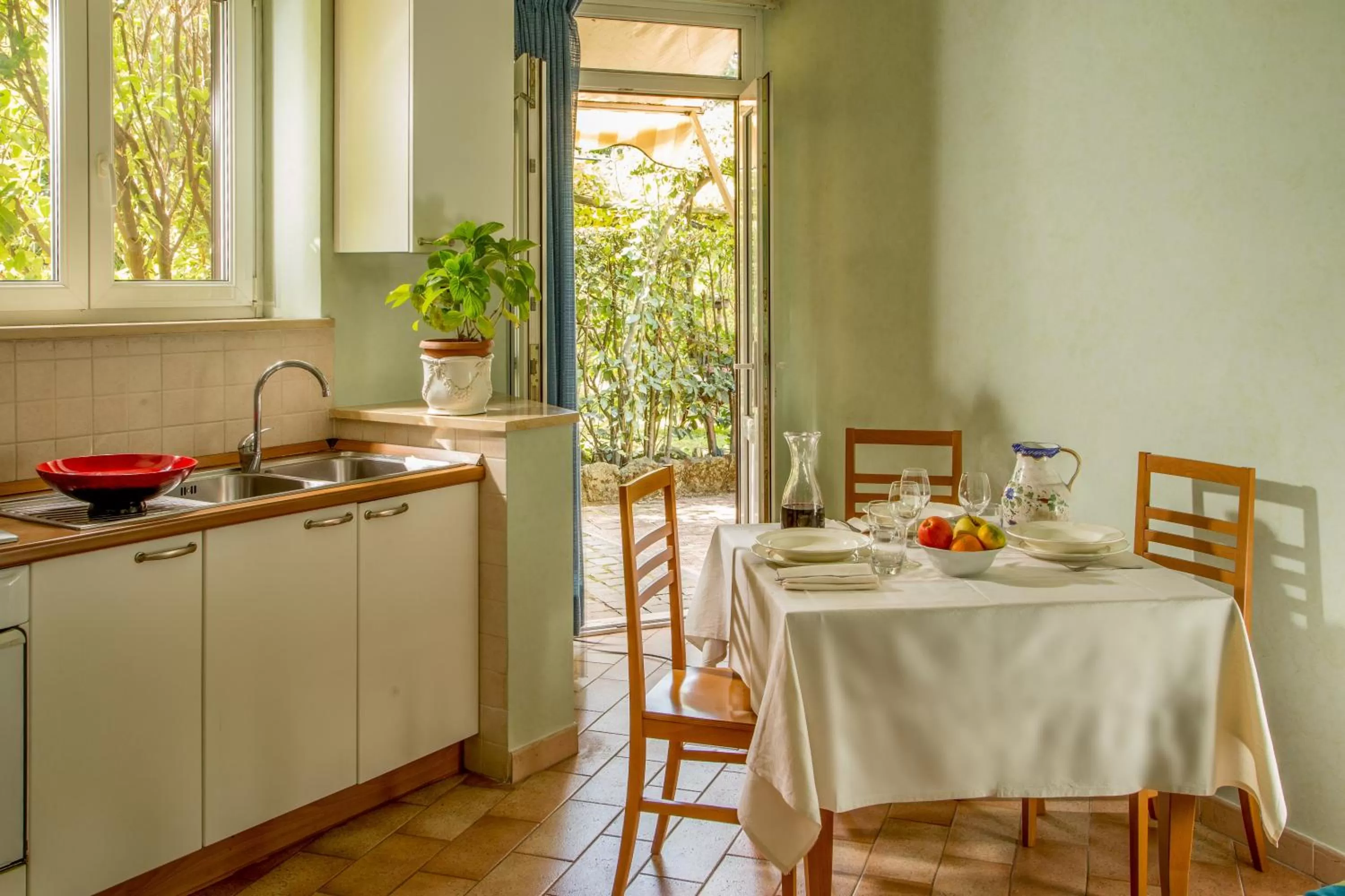 Dining area in Residence Verdeborgo