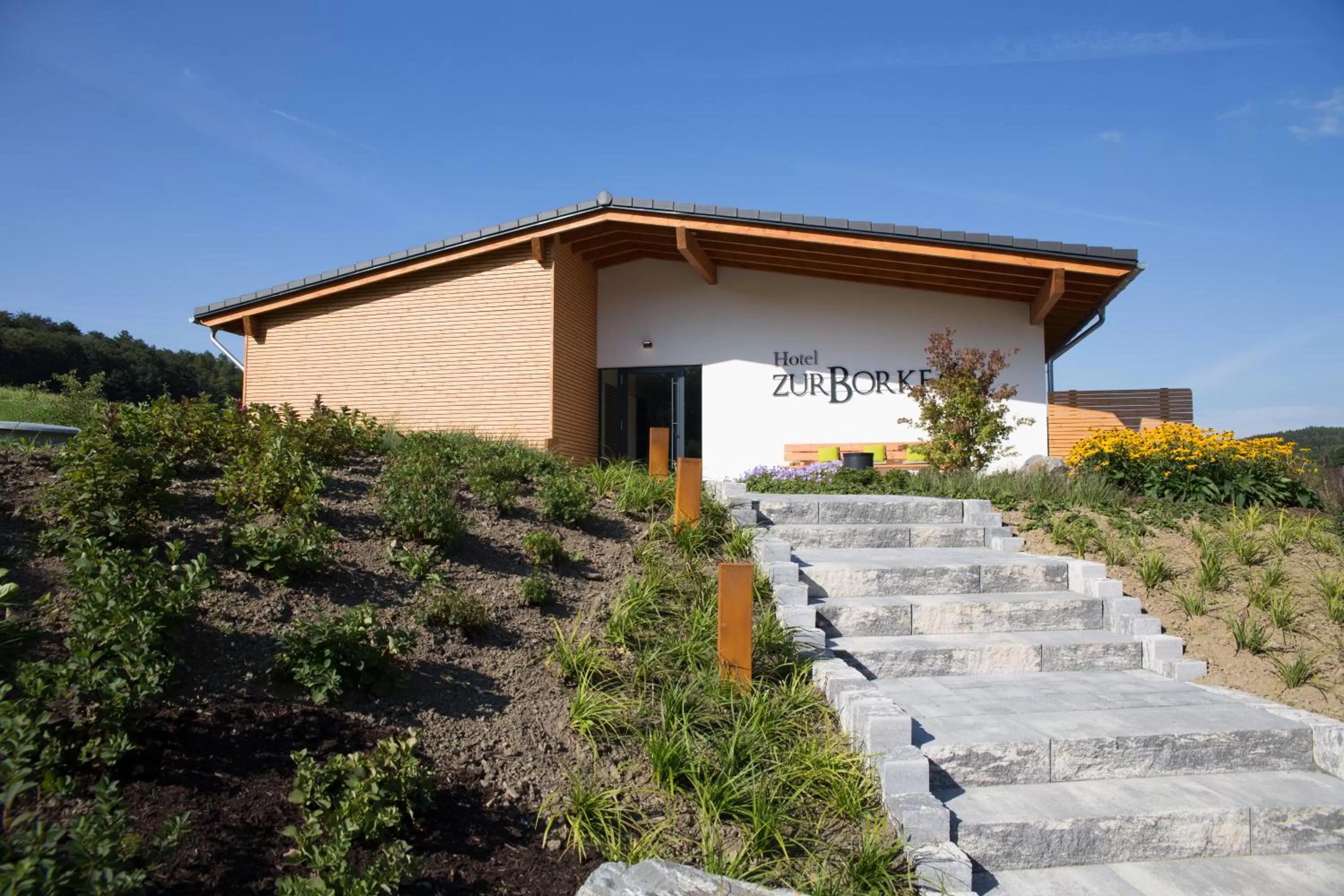 Property building in Hotel Zur-Borke