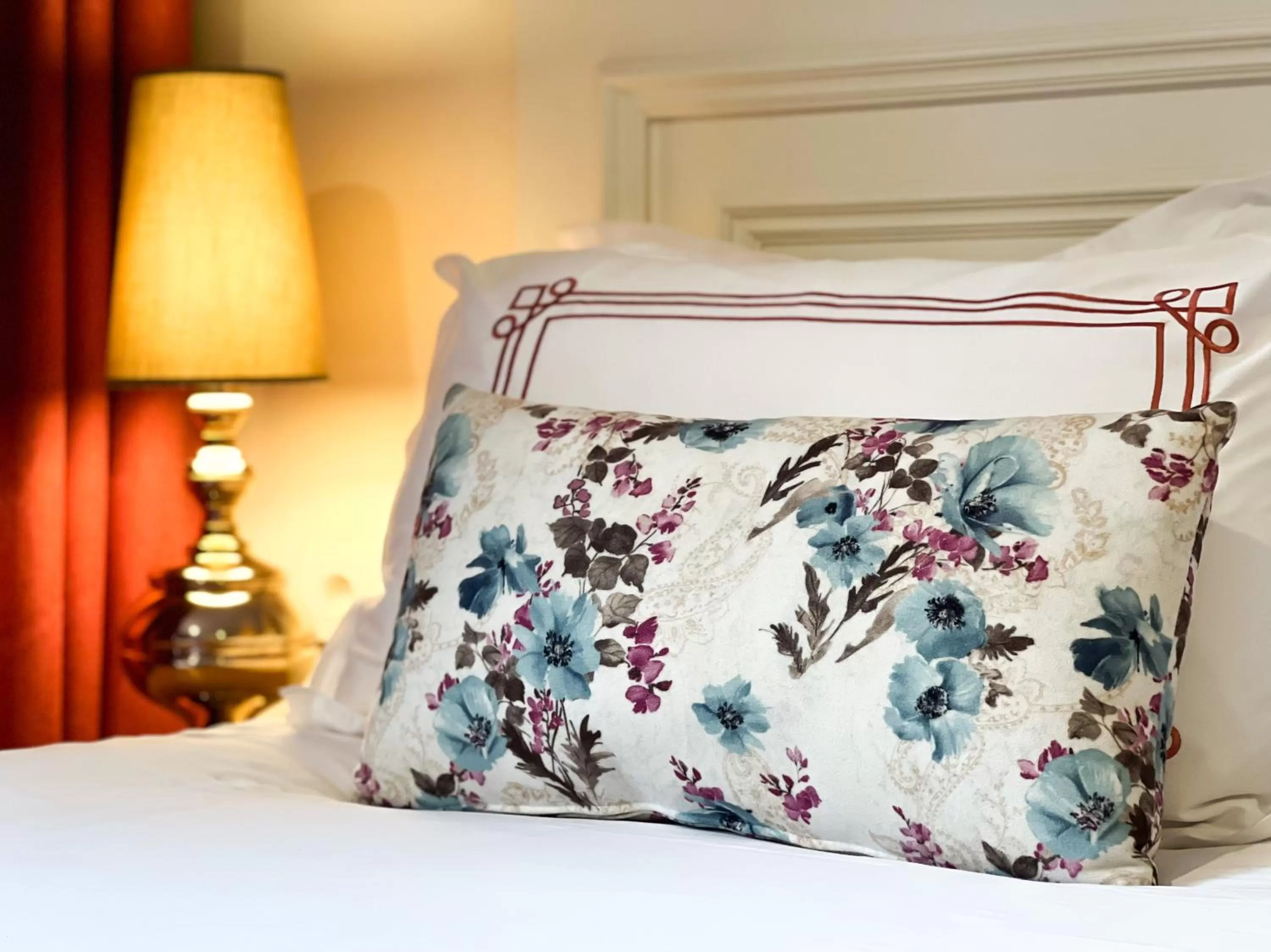 Bed in Amofta Hotel Taksim