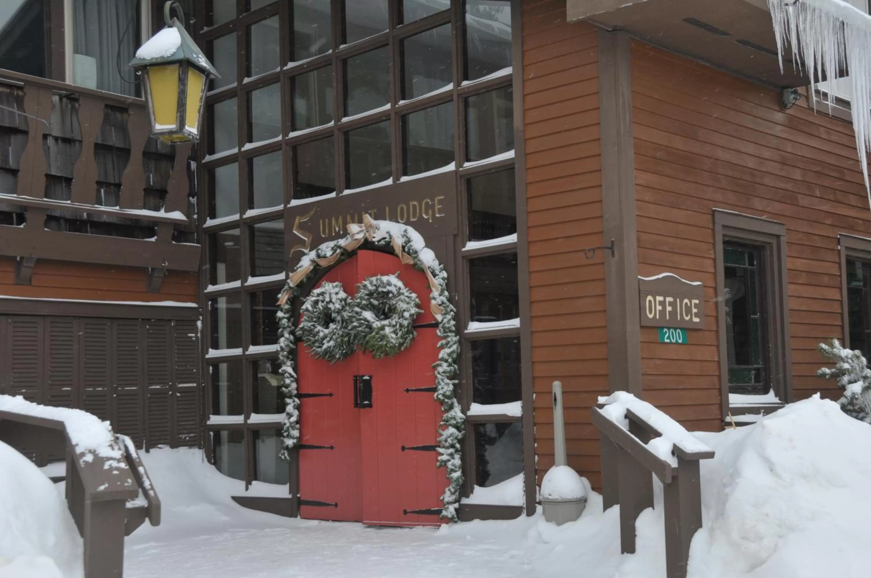 Property building in Summit Lodge