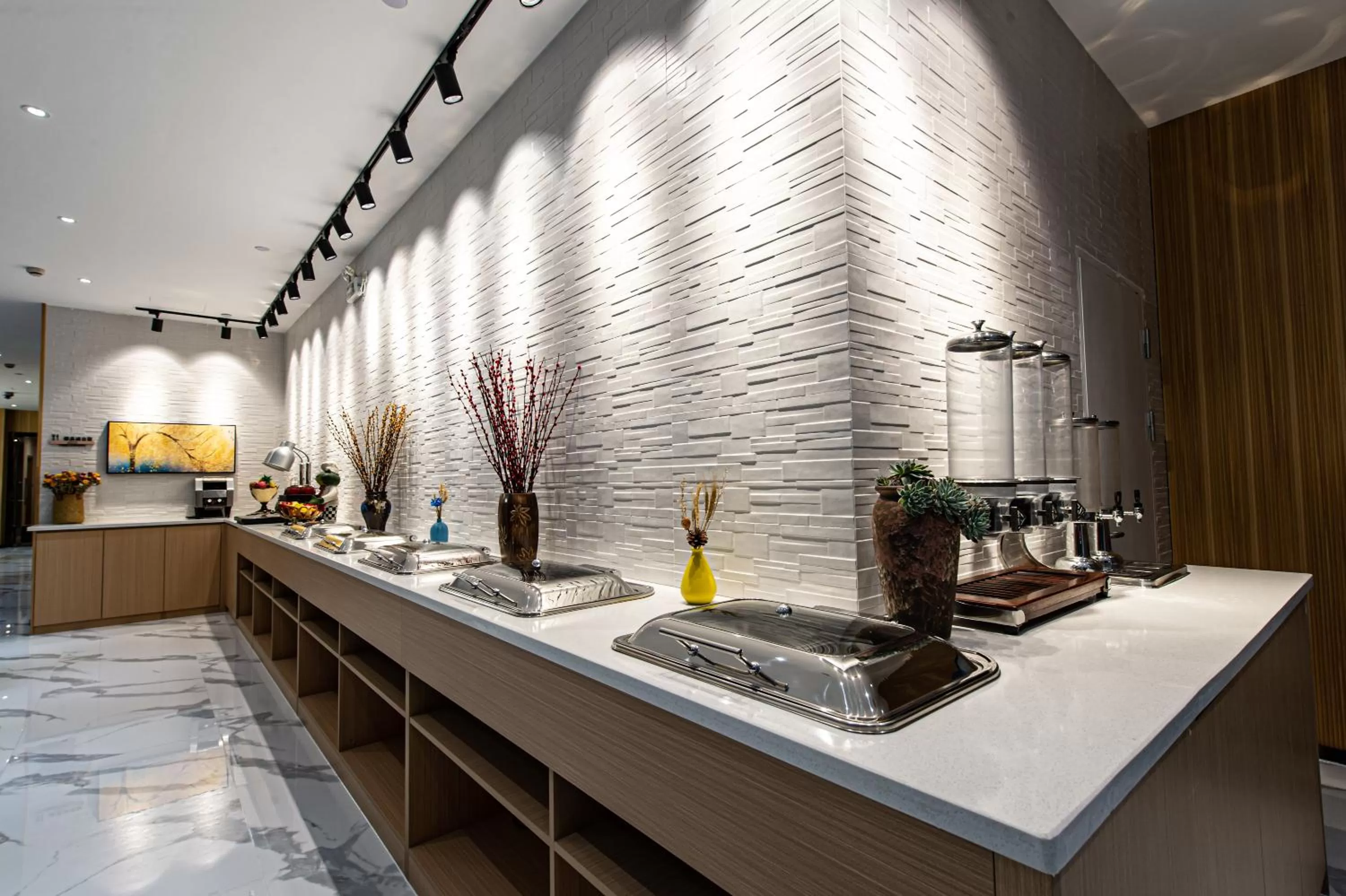 Restaurant/places to eat in Shanghai JOYFUL YARD Hotel-Free shuttle bus to Pudong Airport and Disneyland