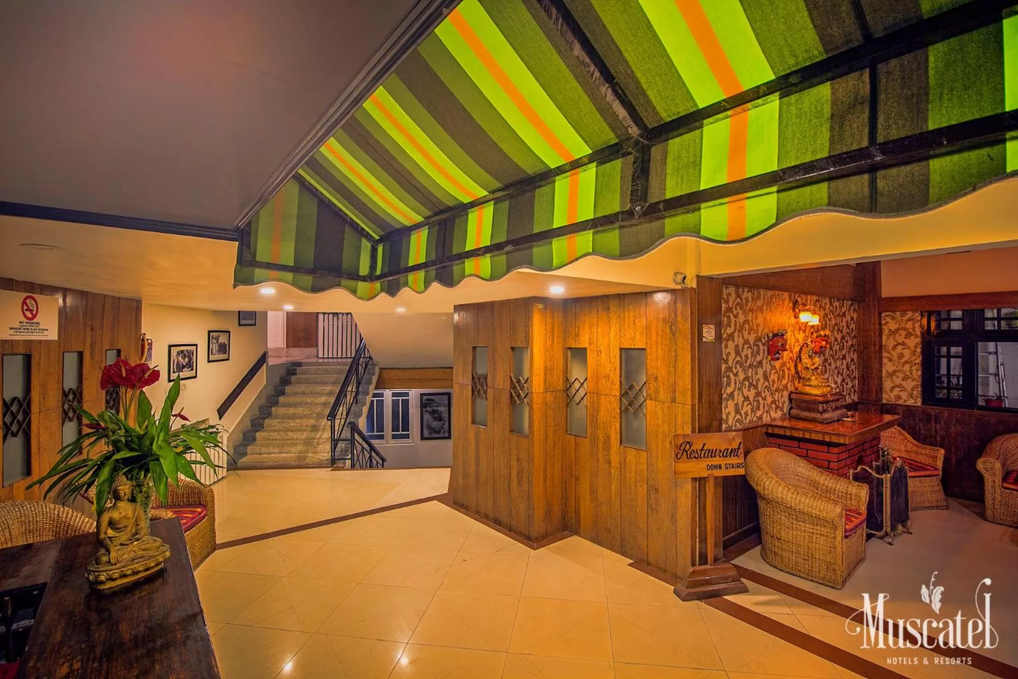 Lobby/Reception in Muscatel Delamare - 200 Mts from MG Marg